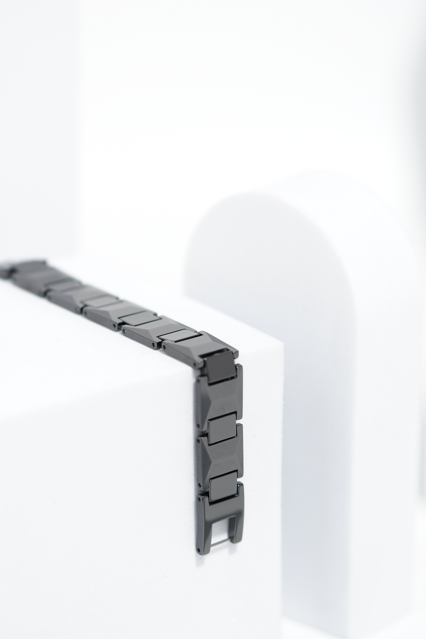 Mino - Ceramic bracelet for men. worldjewel.in men's bracelets