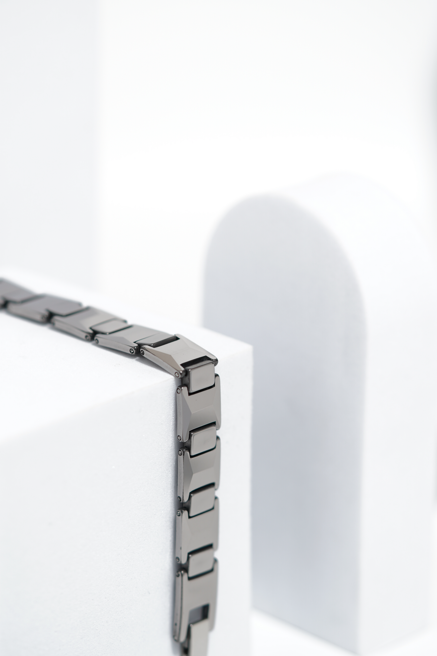 Linea - Ceramic bracelet for men. worldjewel.in men's bracelets