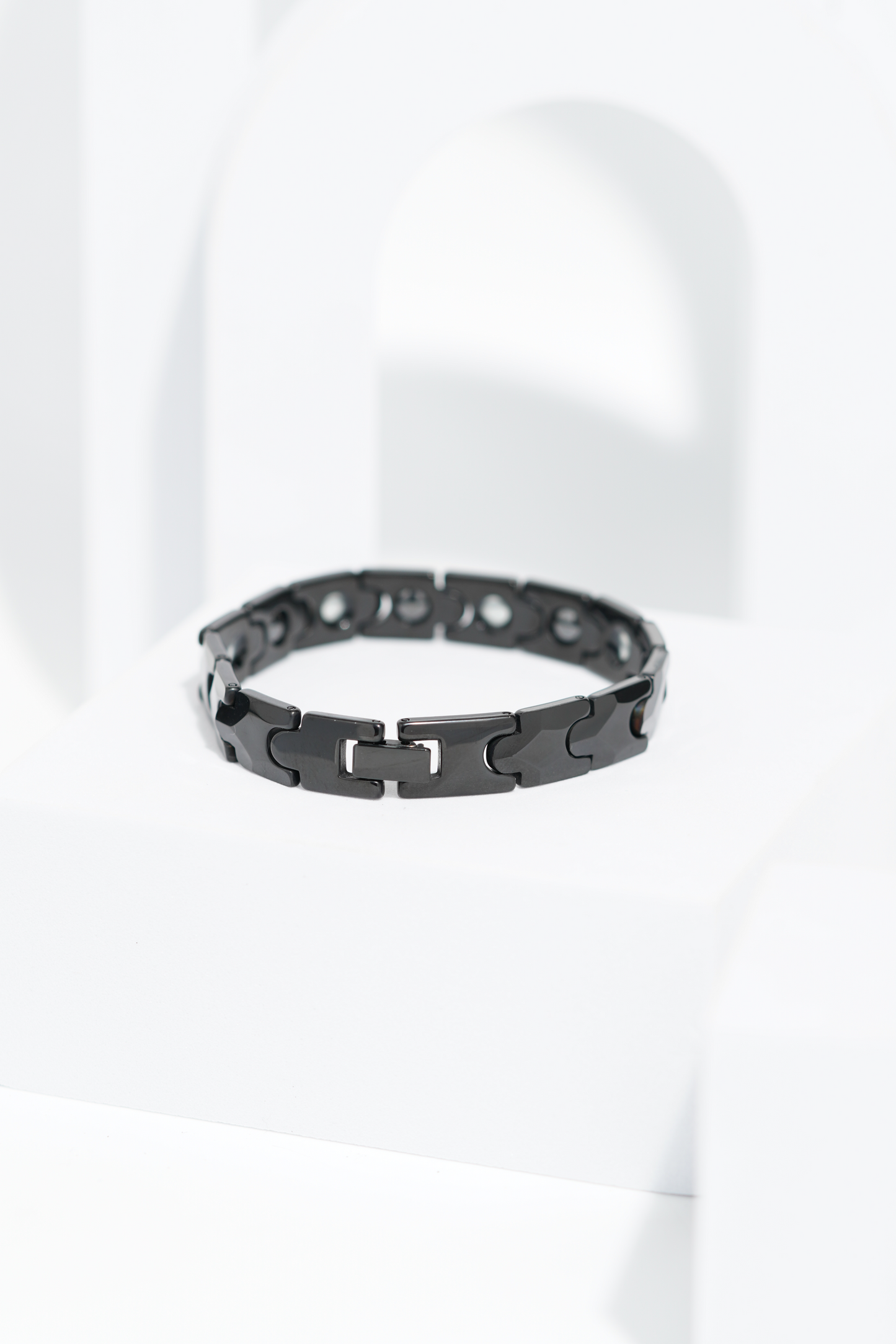 Nuvé - Ceramic bracelet for men. worldjewel.in men's bracelets