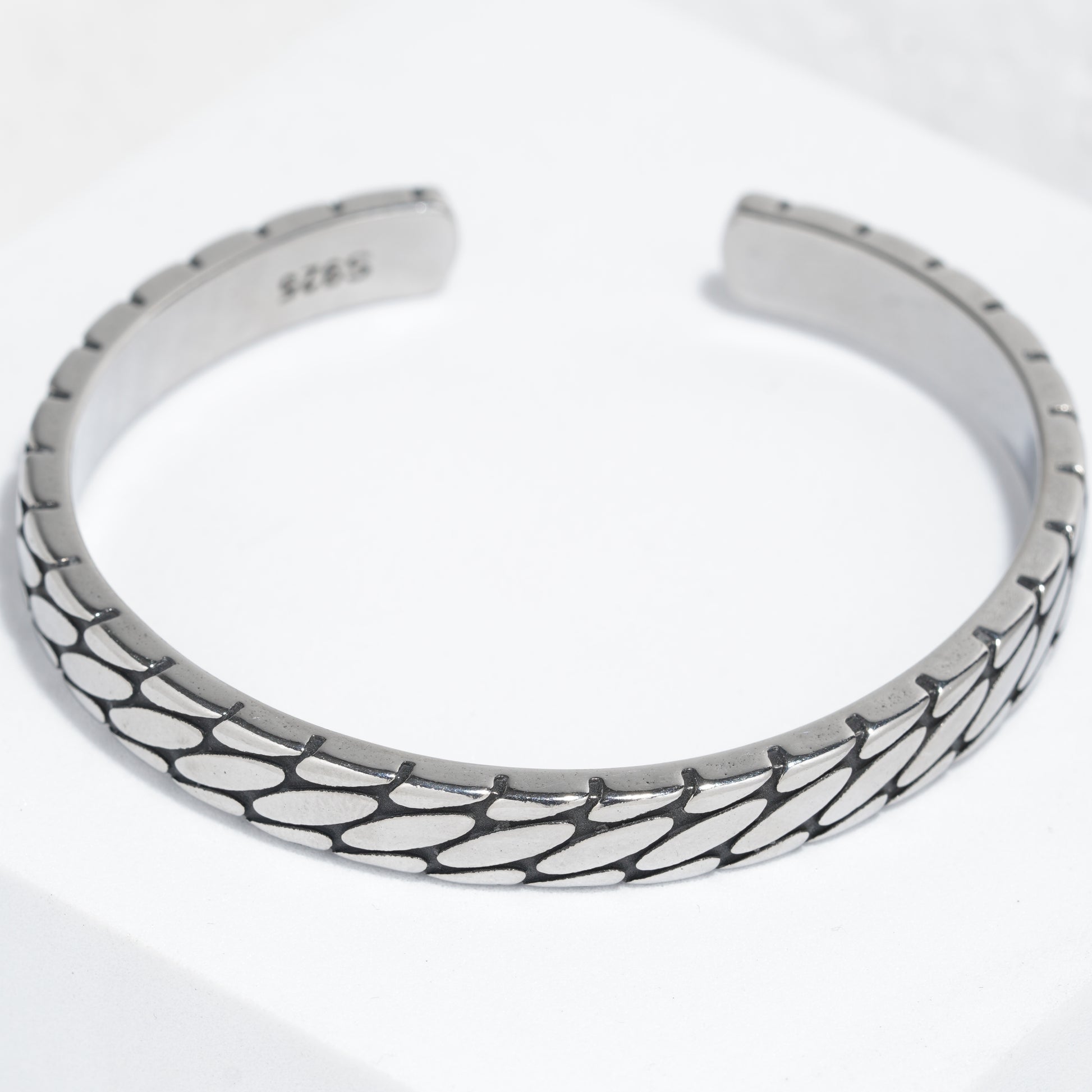 Bracelets For Women.