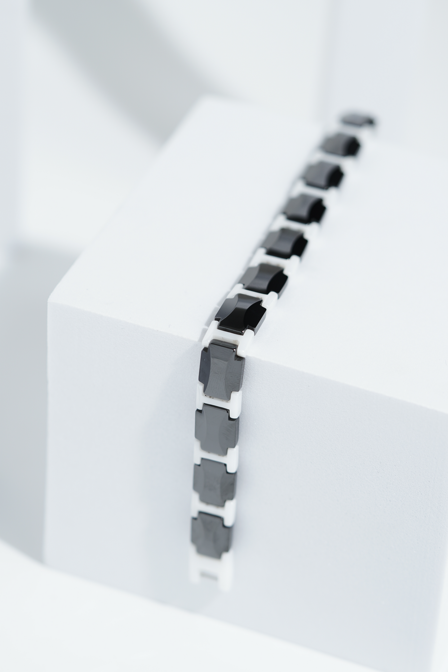 Black & White - Ceramic bracelet for men. worldjewel.in men's bracelets