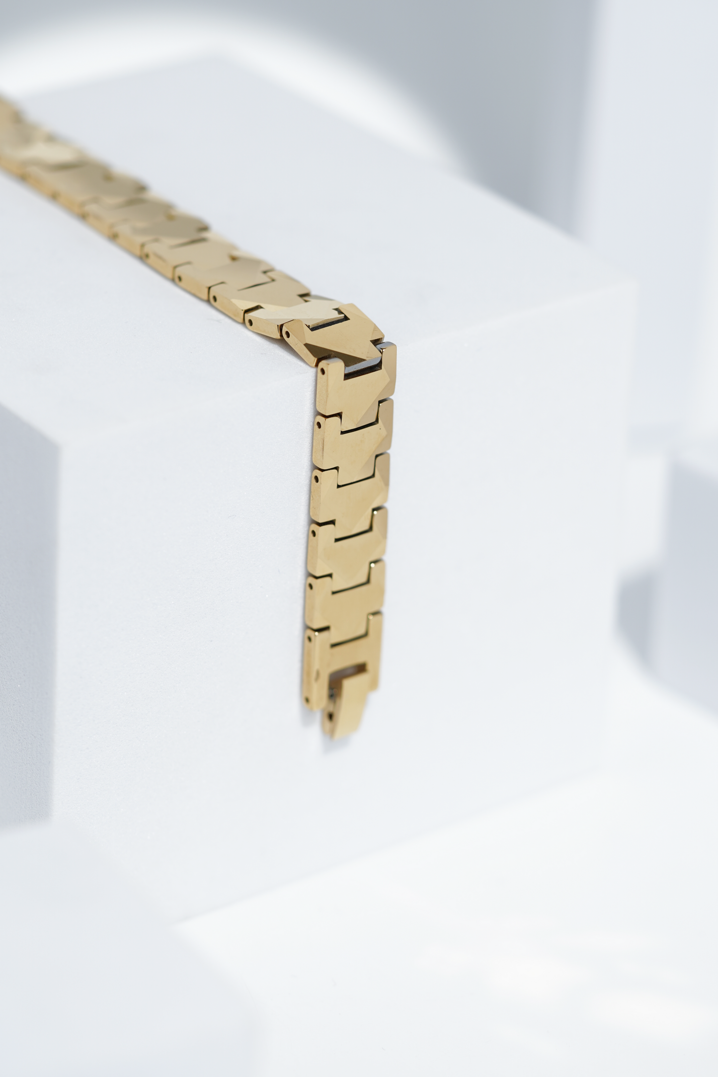 Golden Royal Touch - Ceramic bracelet for men. worldjewel.in men's bracelets