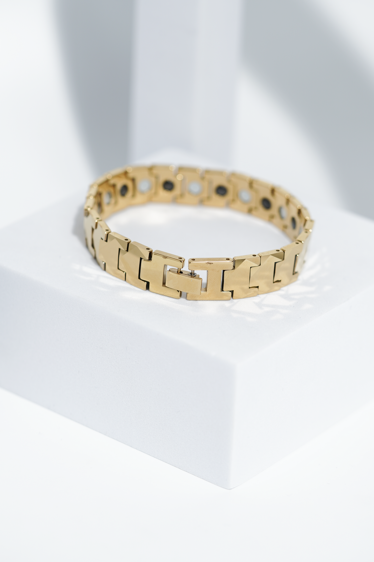Golden Royal Touch - Ceramic bracelet for men. worldjewel.in men's bracelets