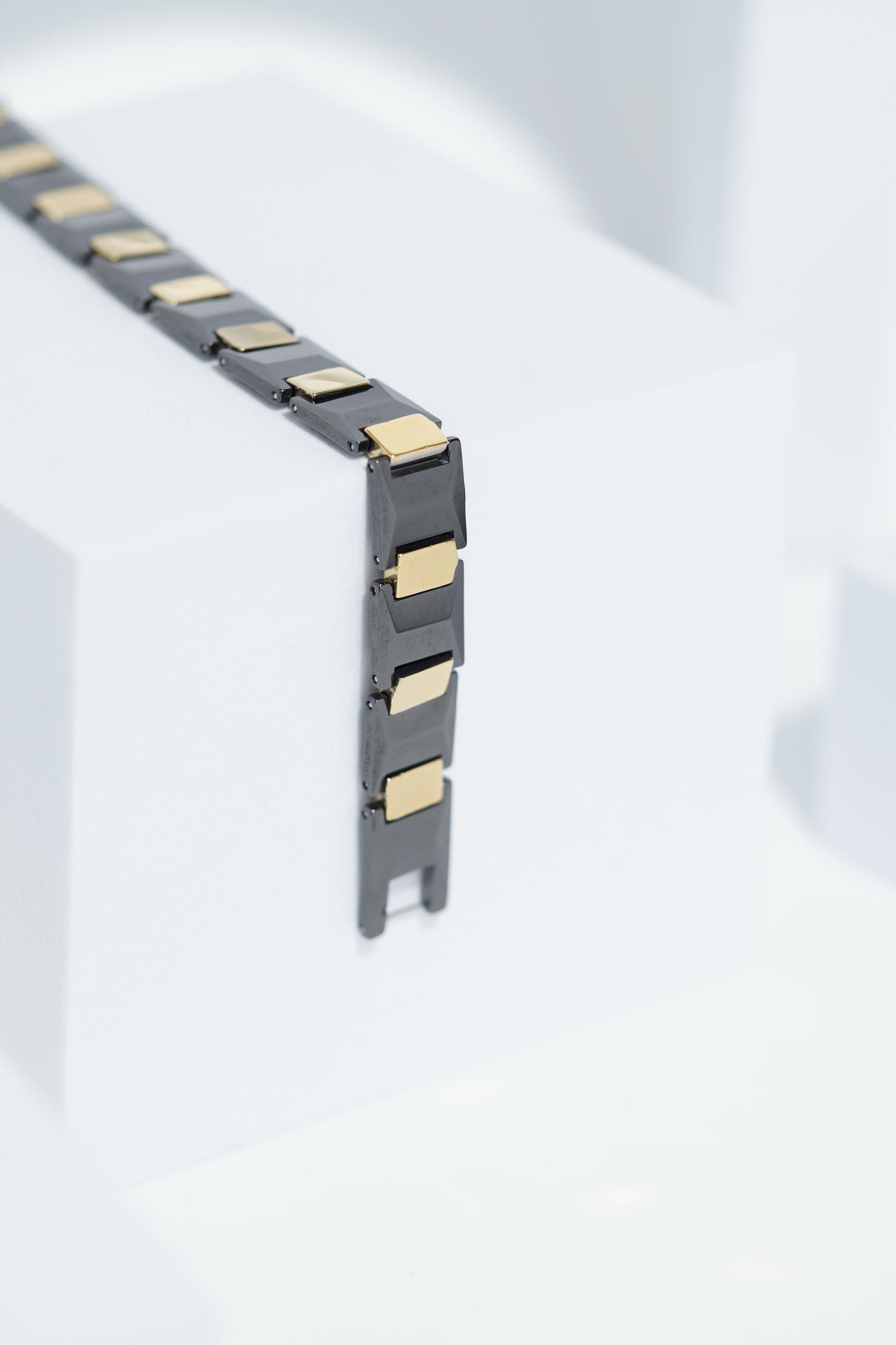 Black & Golden - Ceramic bracelet for men. worldjewel.in men's bracelets