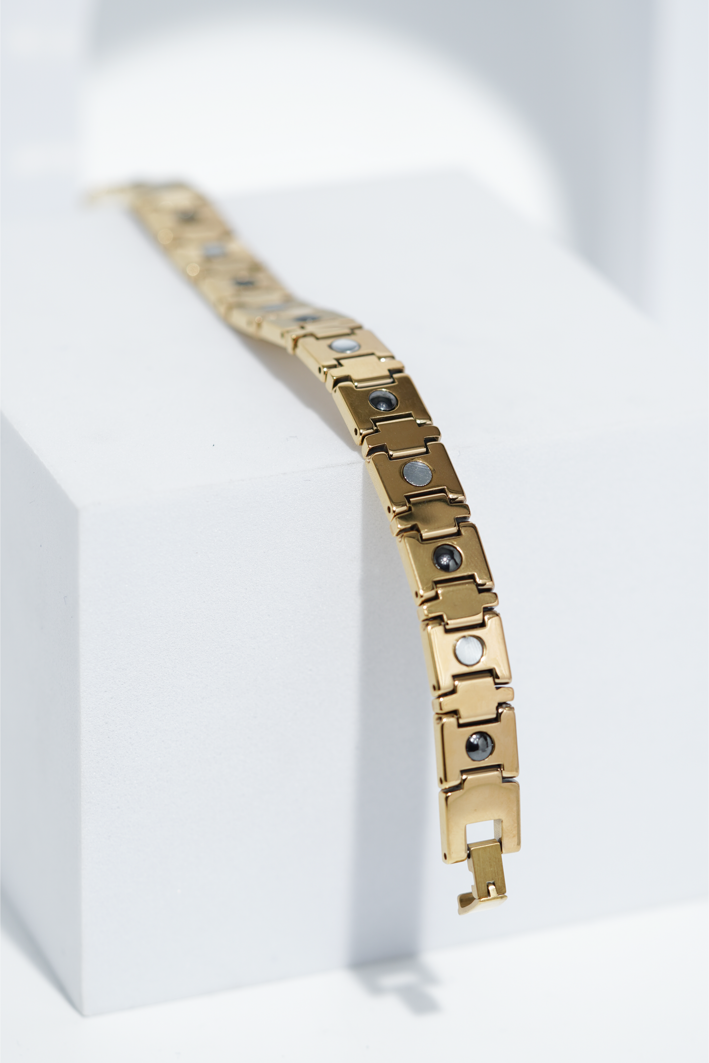 Empress Shine Golden - Ceramic bracelet for men. worldjewel.in men's bracelets