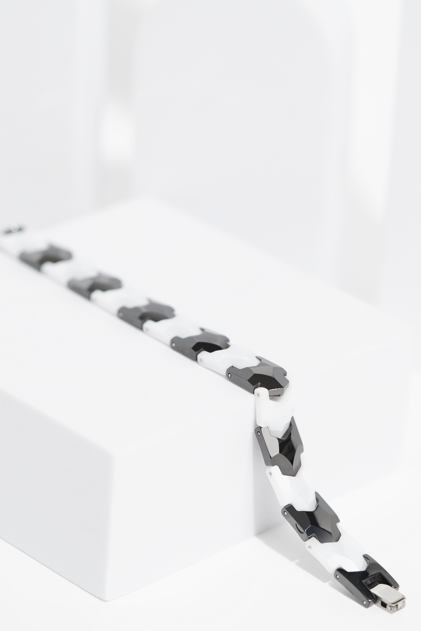 Black & White Bold Cramic bracelet for men. worldjewel.in men's bracelets