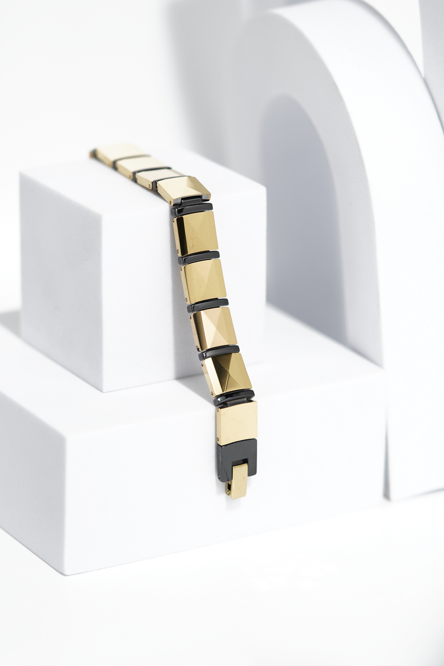 PureLink Ceramic bracelet for men. worldjewel.in men's bracelets