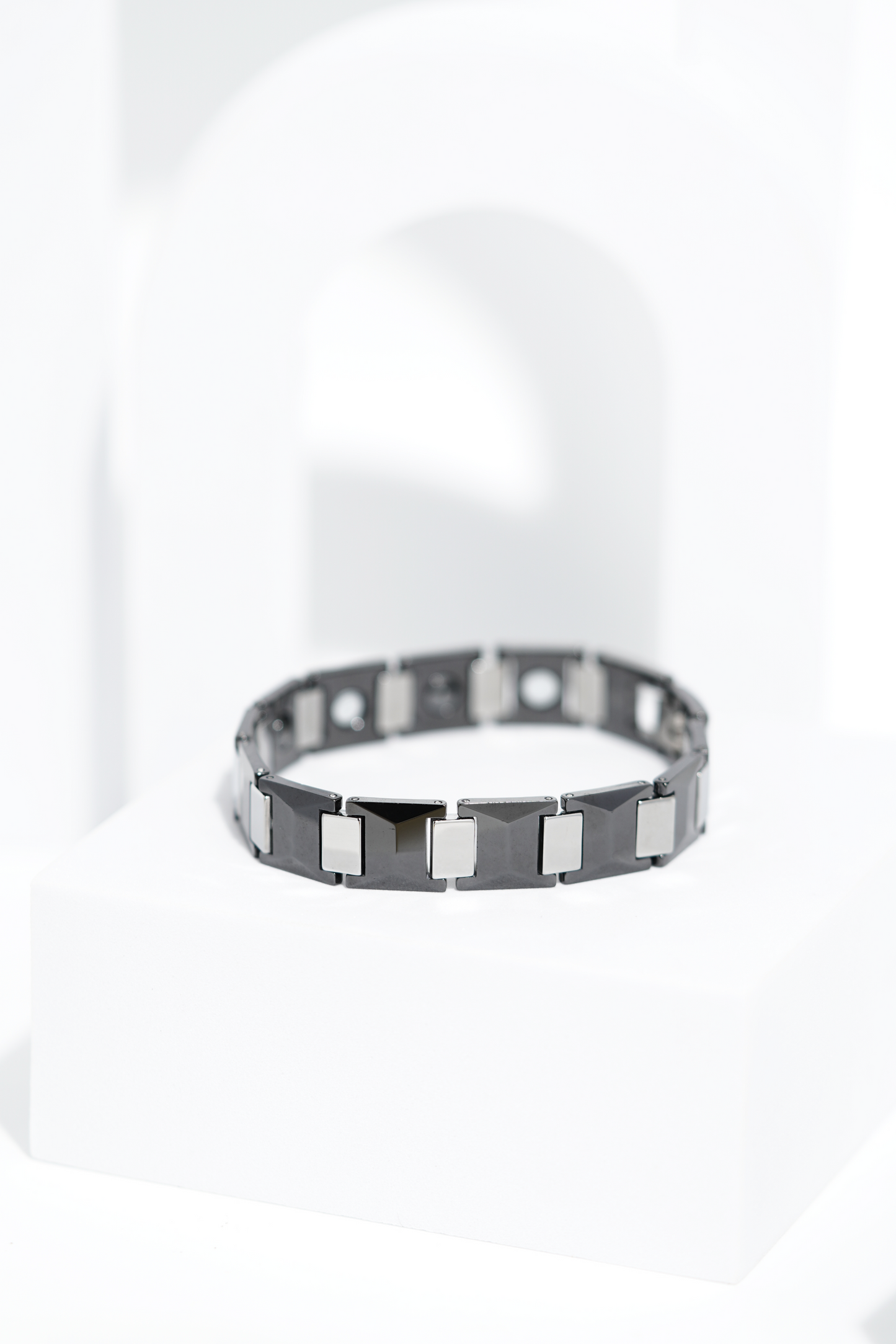 CeramiCurve - Ceramic bracelet for men. worldjewel.in men's bracelets