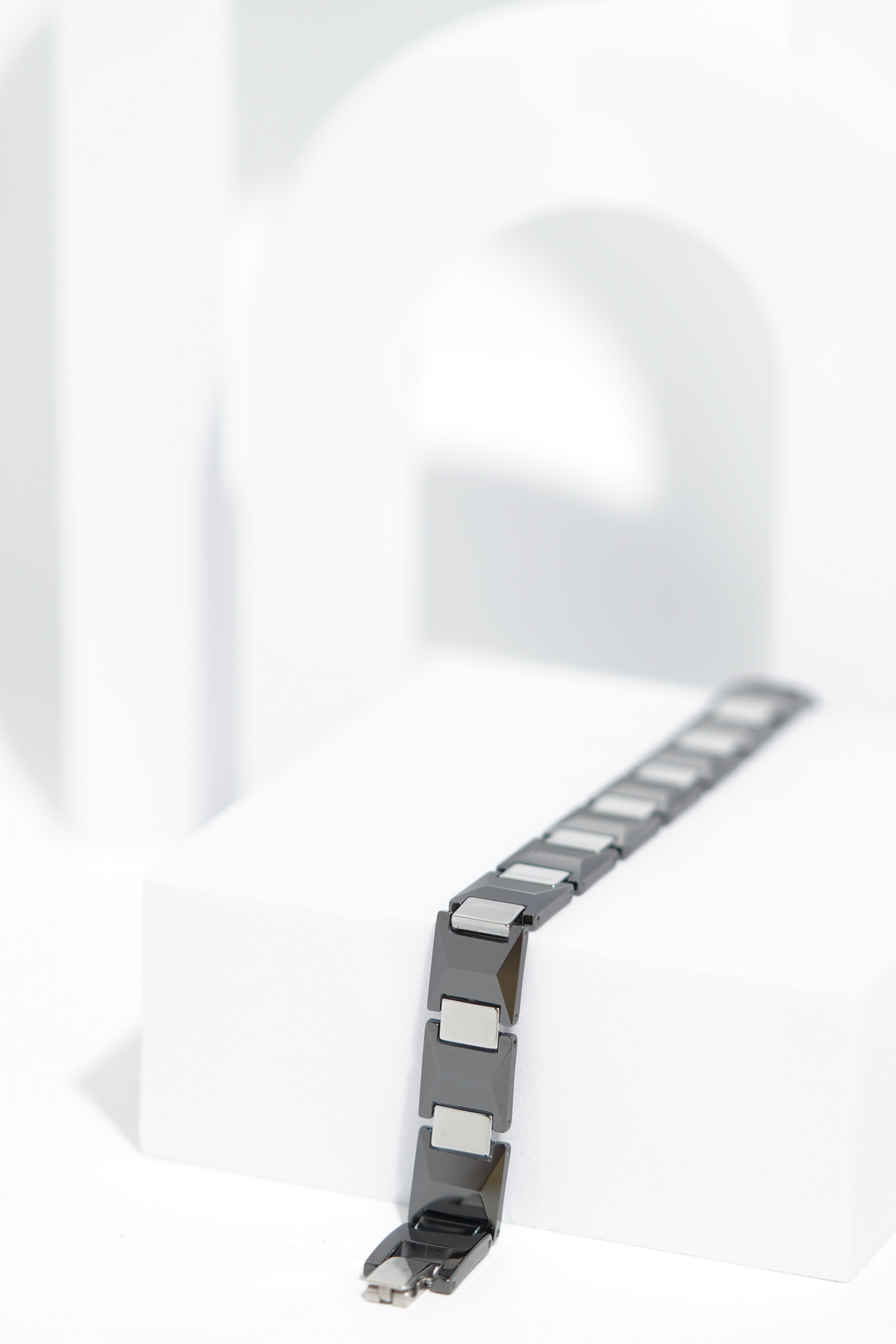 CeramiCurve - Ceramic bracelet for men. worldjewel.in men's bracelets