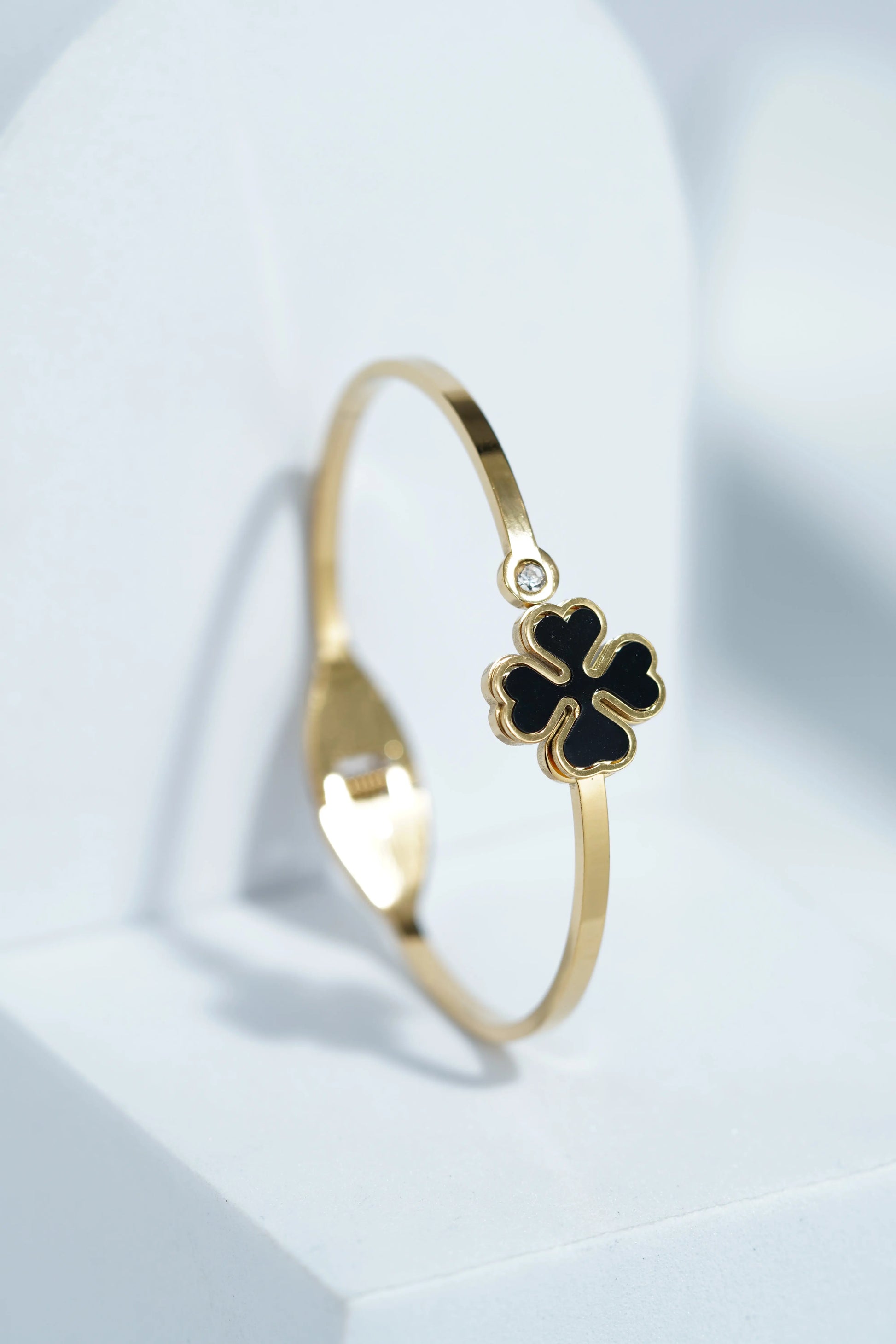Flora Curl Bangle Bracelet worldjewel.in CUFF BRACELET FOR WOMEN