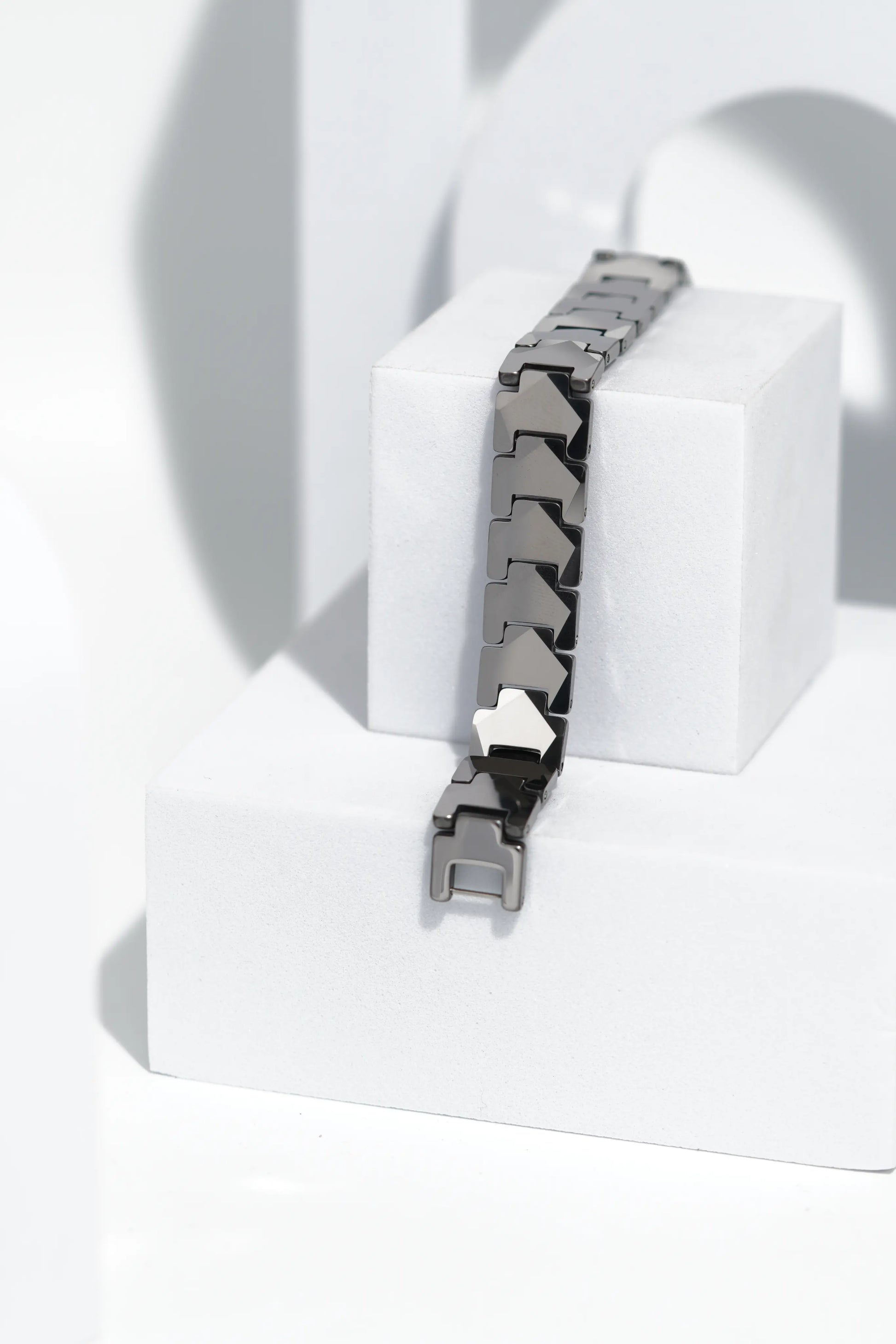 Goldash - Ceramic bracelet for men. worldjewel.in men's bracelets
