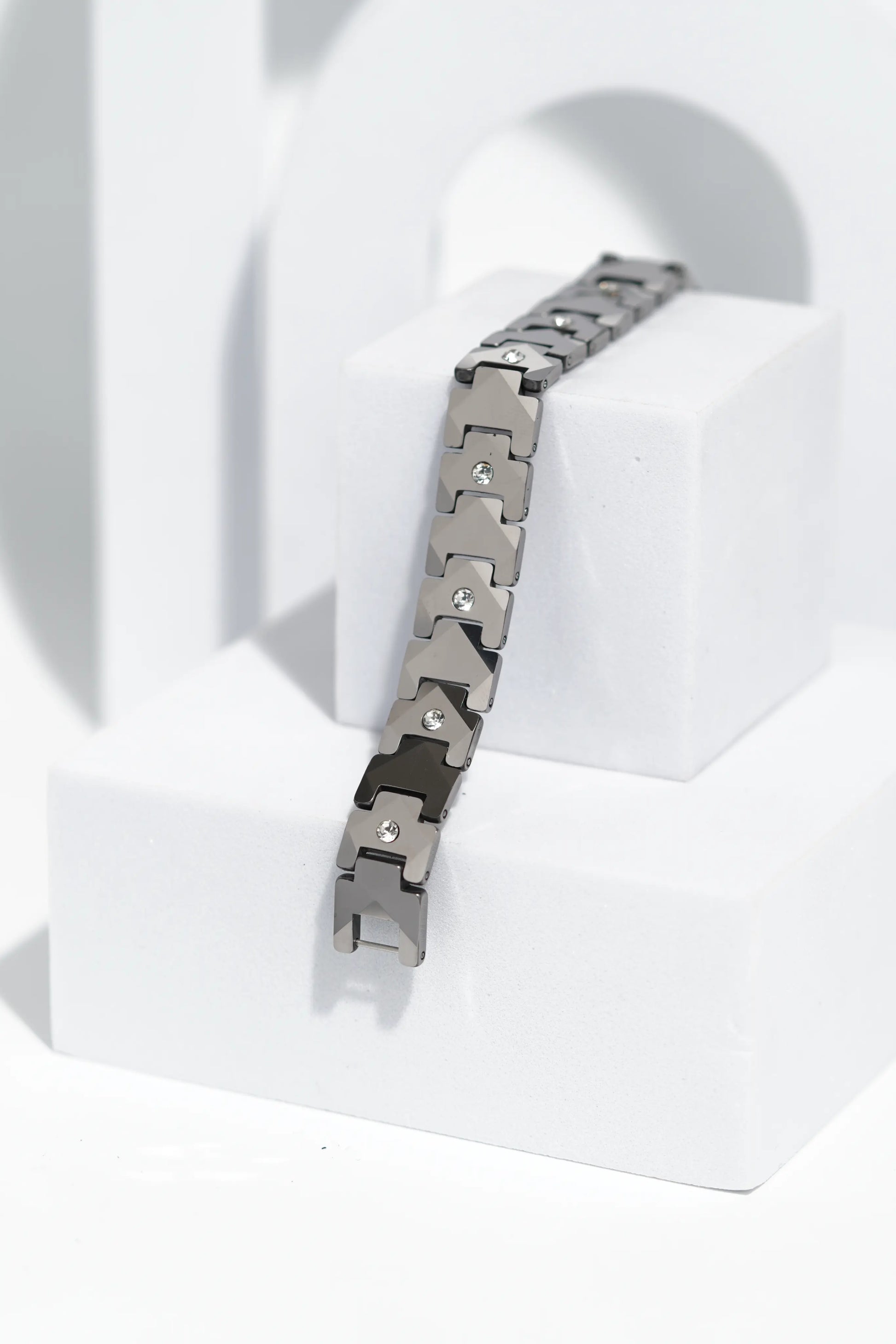 QuietForm - Ceramic bracelet for men. worldjewel.in men's bracelets
