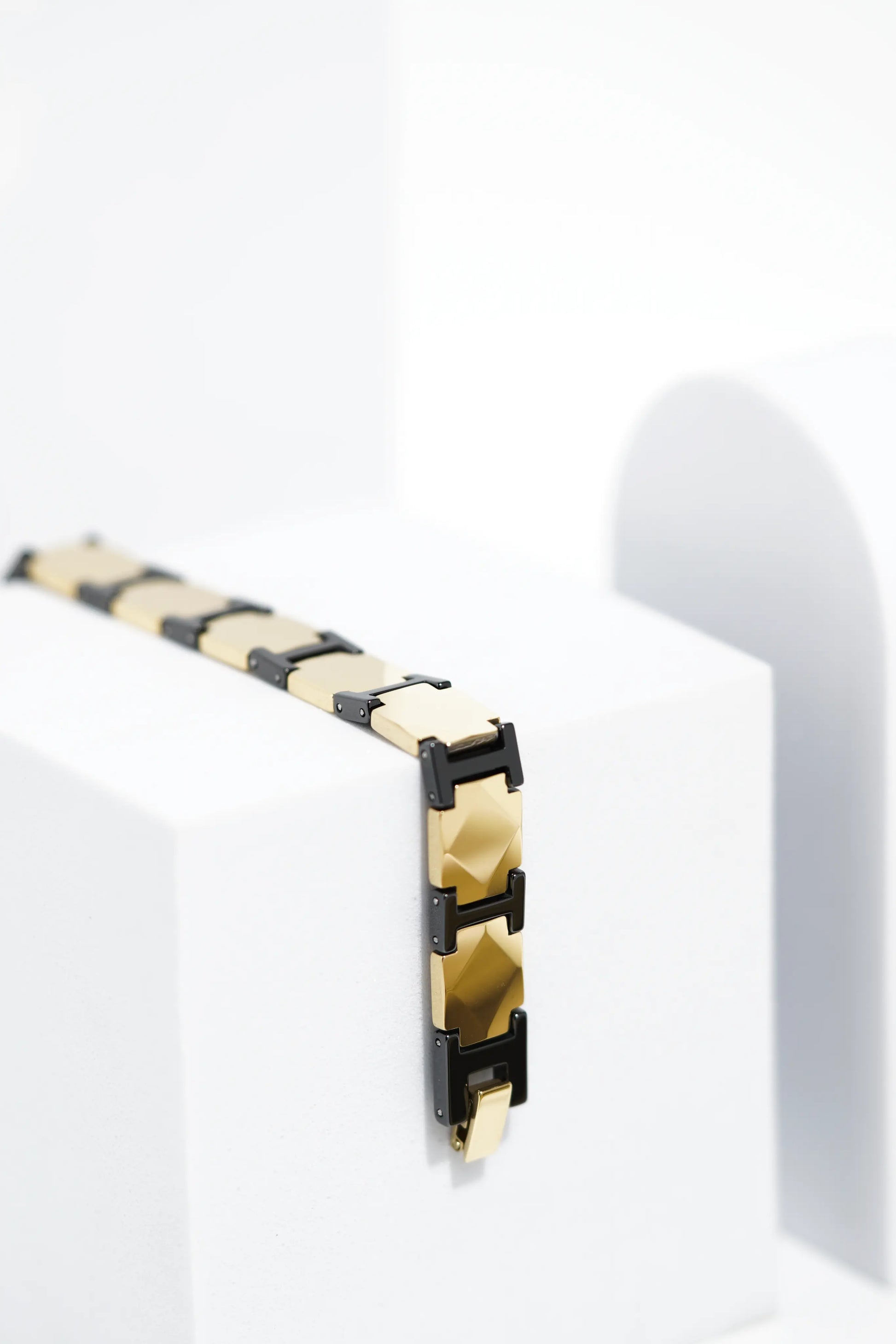 QuietGold Ceramic bracelet for men. worldjewel.in men's bracelets