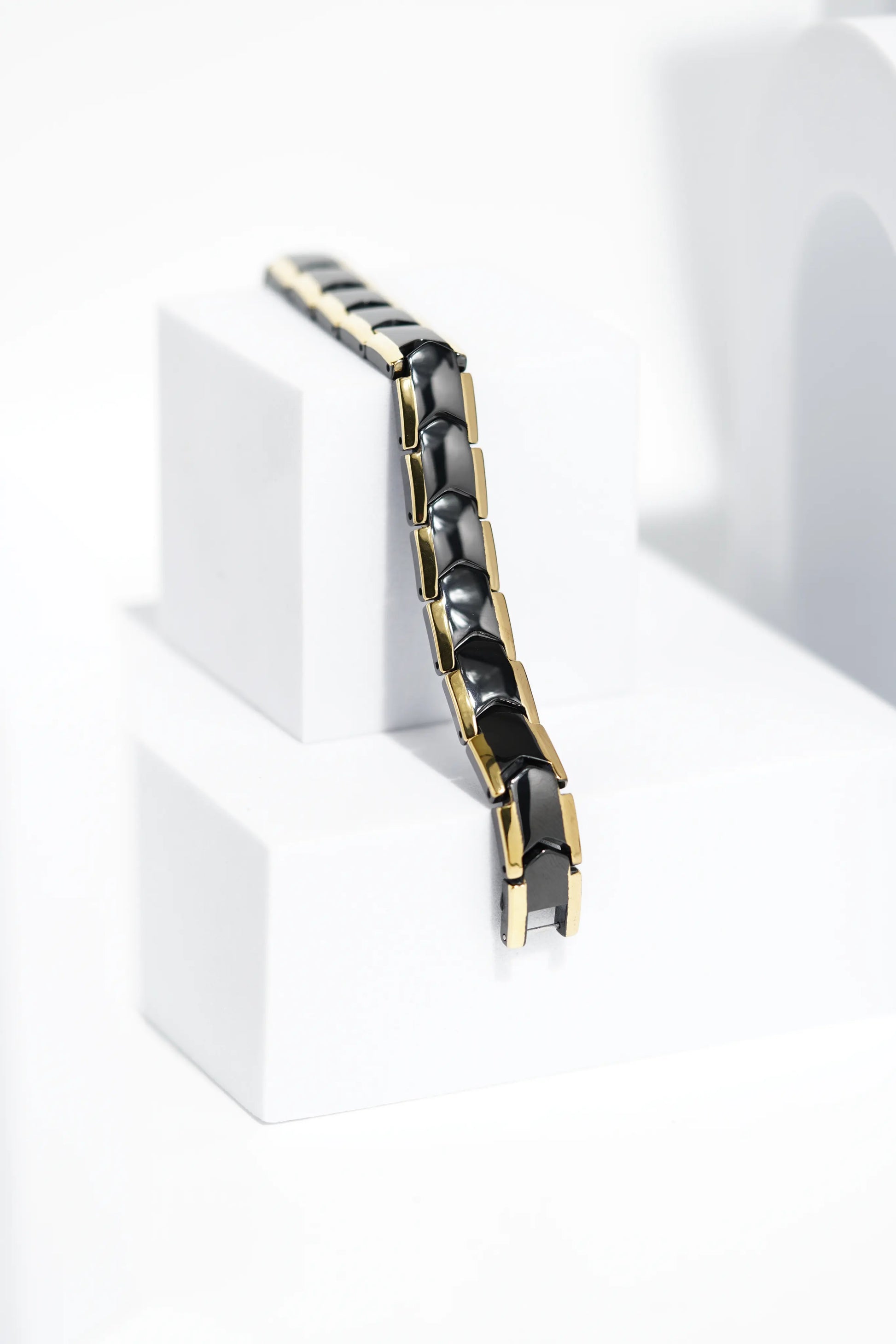 SlimCore Ceramic bracelet for men. worldjewel.in men's bracelets