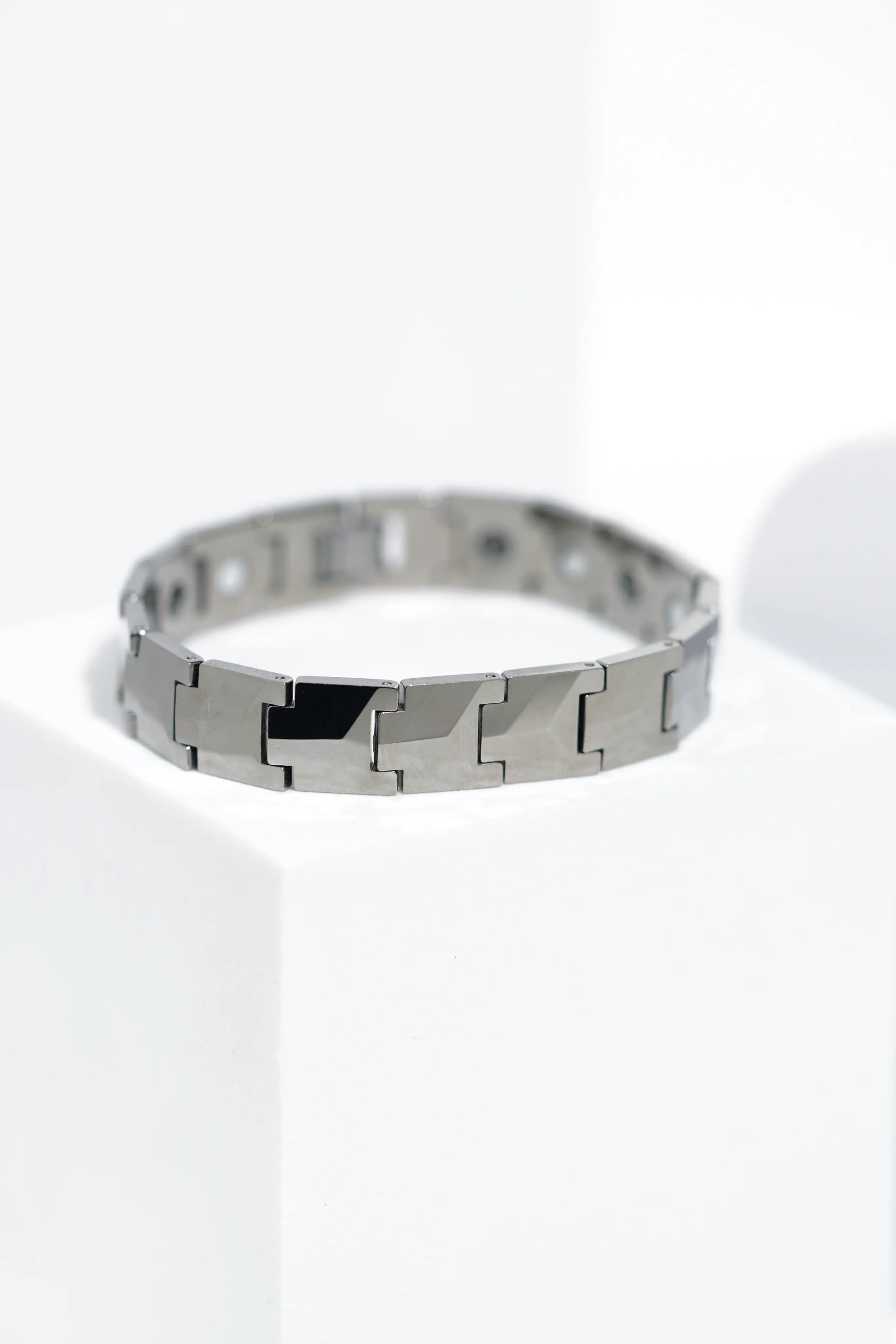 TrueForm - Ceramic bracelet for men. worldjewel.in men's bracelets
