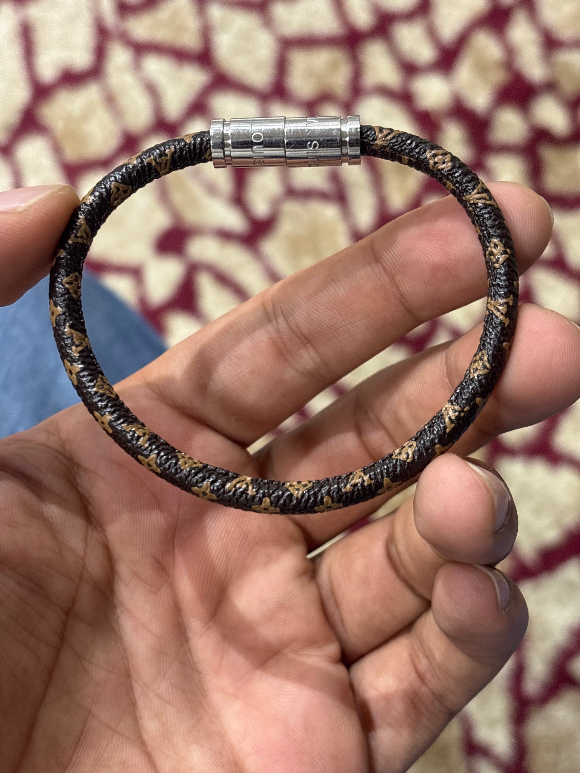 PU leather magnetic bracelet