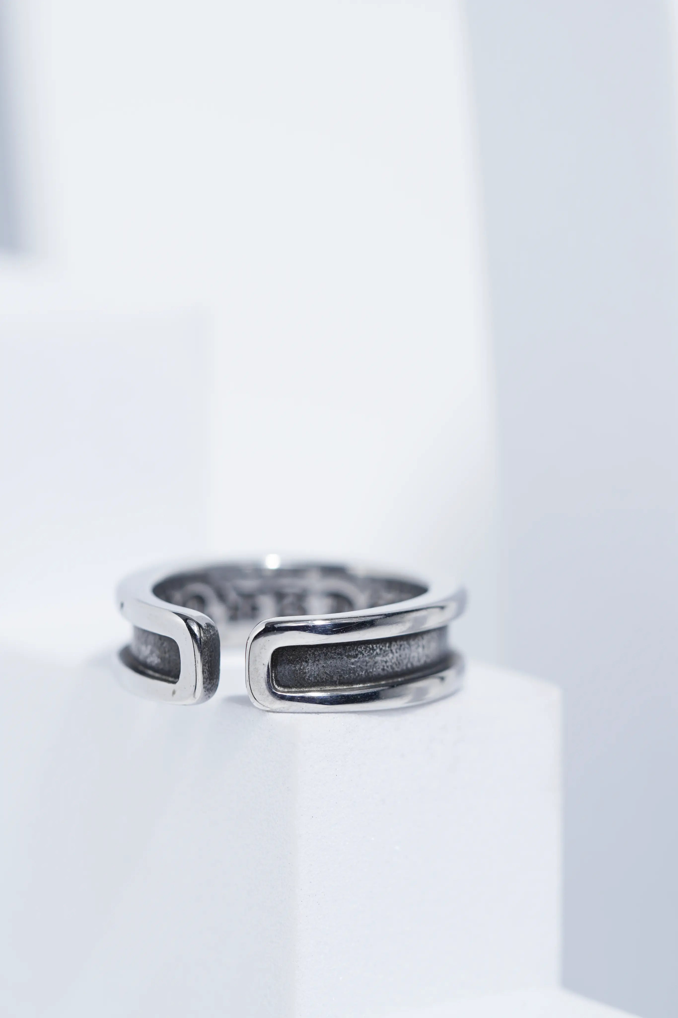 Aesthetic Silver Petal Pattern Ring For Men worldjewel.in men's ring