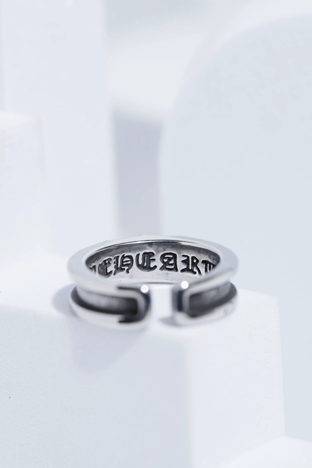 Aesthetic Silver Petal Pattern Ring For Men worldjewel.in men's ring