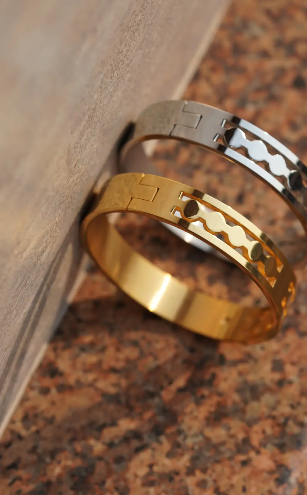 Artistic - Stainless Steel - Bracelet - Unisex. worldjewel.in Unisex-bracelet