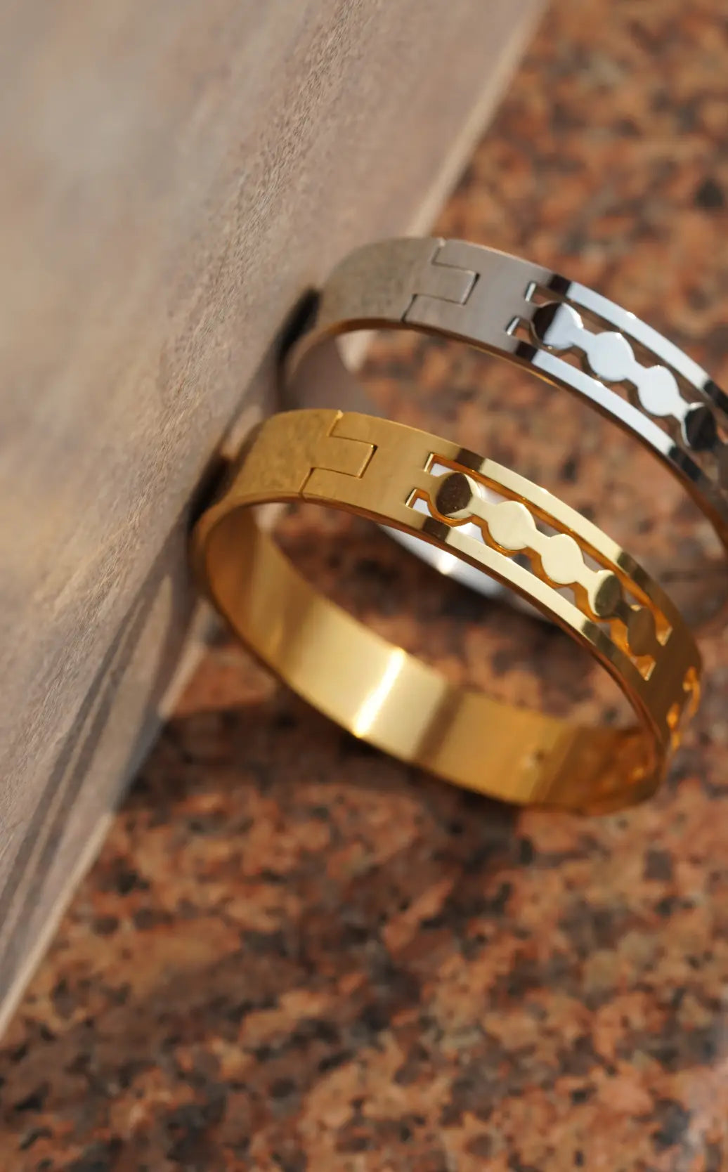 Artistic - Stainless Steel - Bracelet - Unisex. worldjewel.in Unisex-bracelet