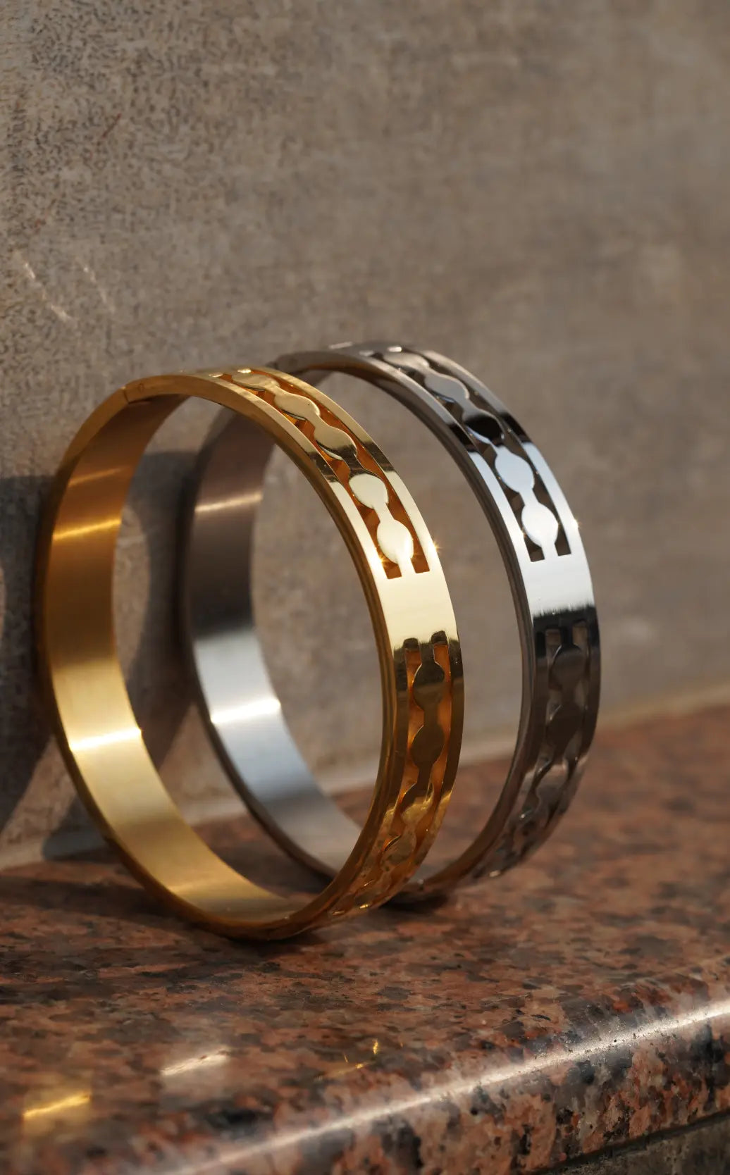 Artistic - Stainless Steel - Bracelet - Unisex. worldjewel.in Unisex-bracelet