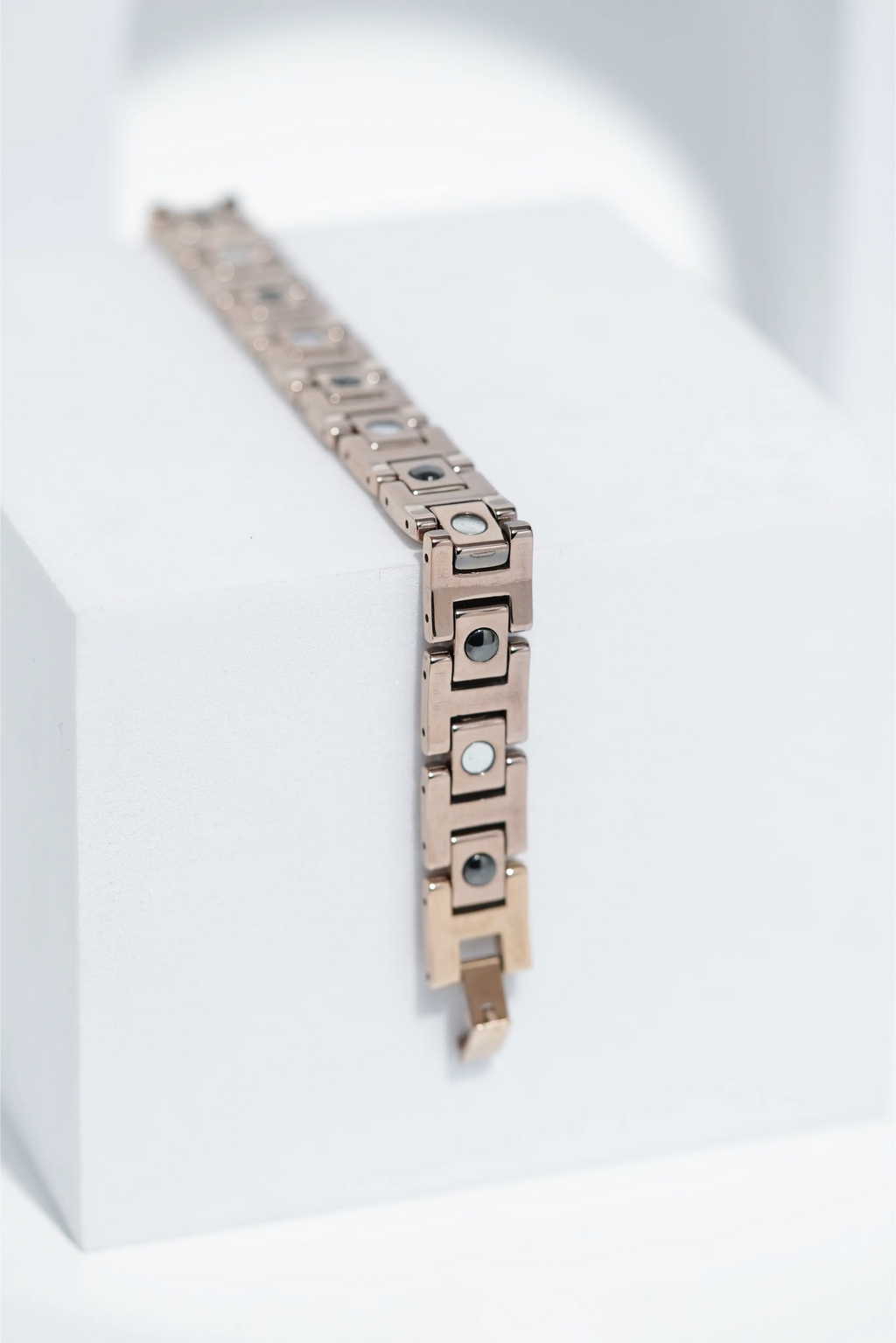 Arvo - Ceramic bracelet for men. worldjewel.in men's bracelets
