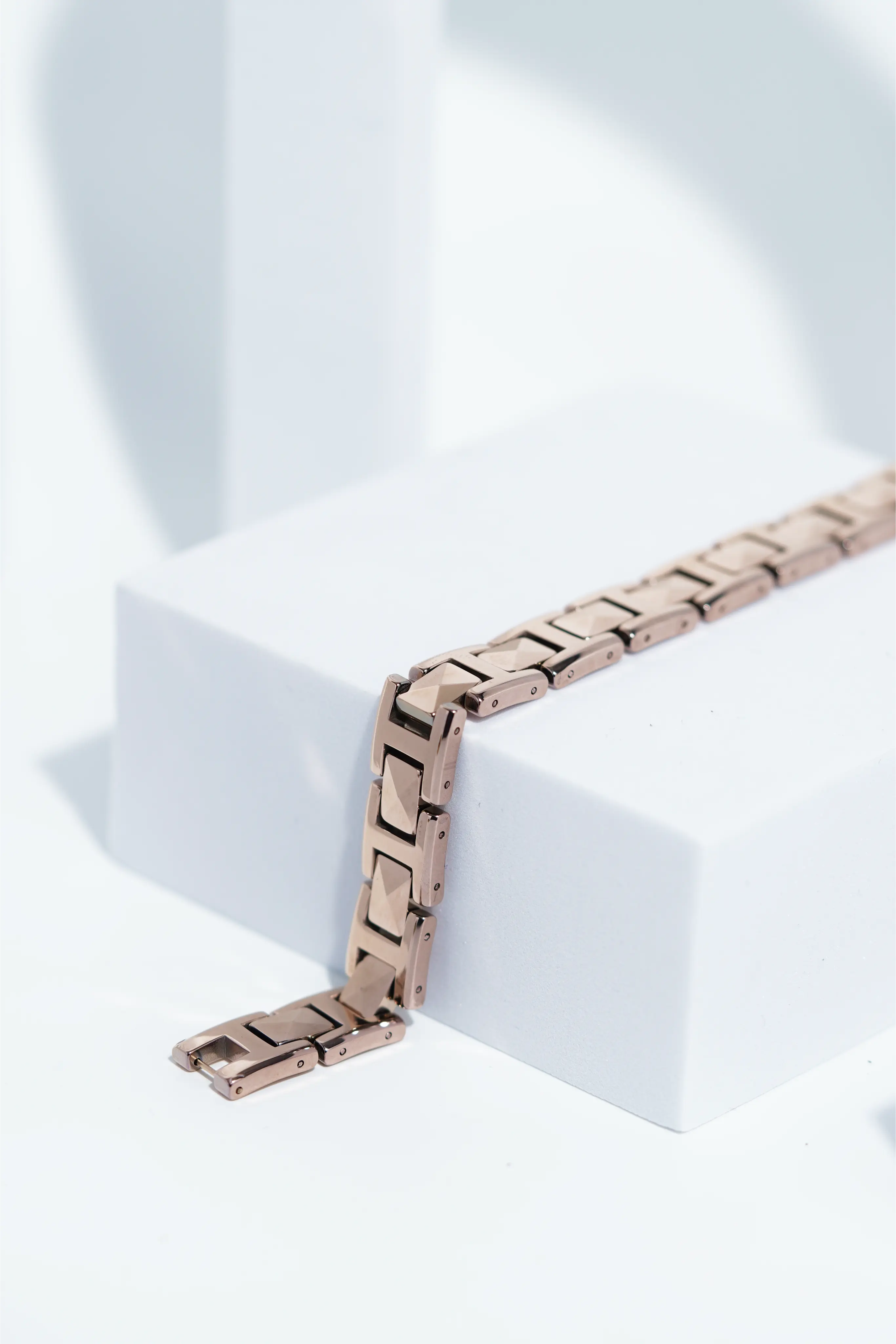 Arvo - Ceramic bracelet for men. worldjewel.in men's bracelets