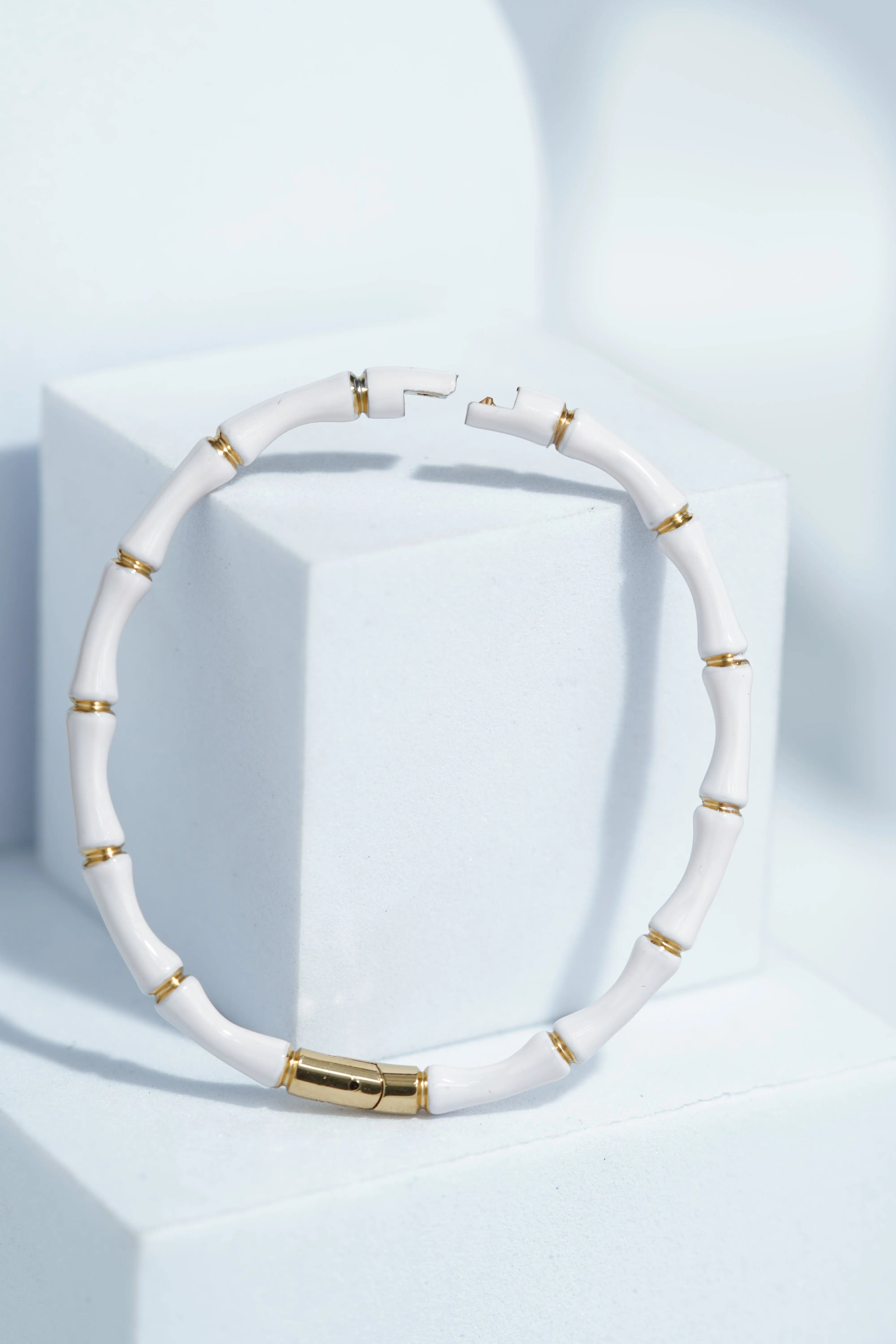 Aura Line Bangle Bracelet worldjewel.in CUFF BRACELET FOR WOMEN