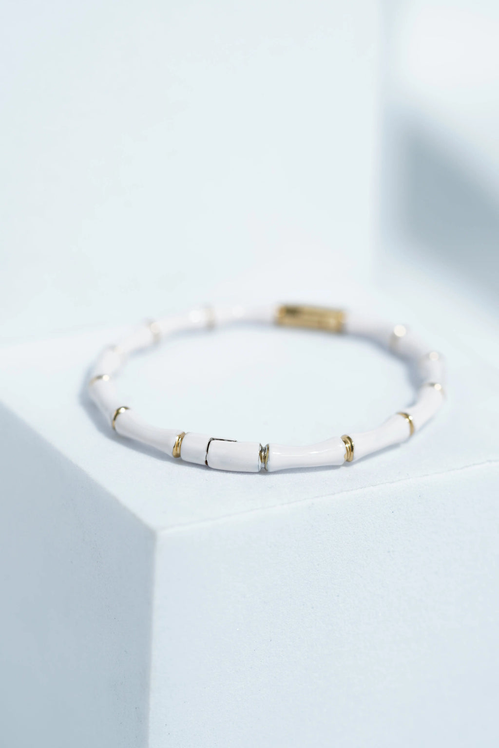 Aura Line Bangle Bracelet worldjewel.in CUFF BRACELET FOR WOMEN