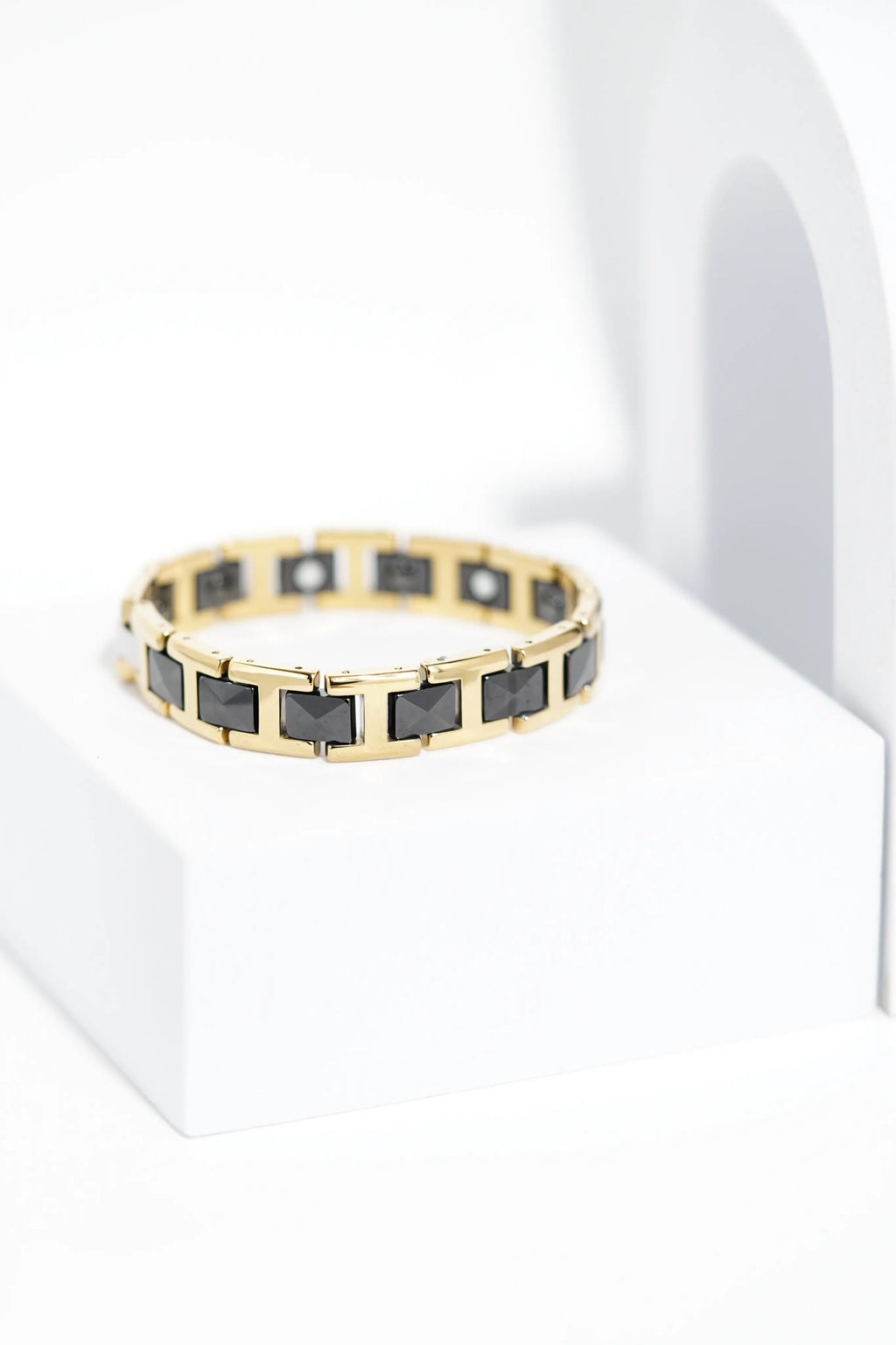 AuraBand Ceramic bracelet for men. worldjewel.in men's bracelets