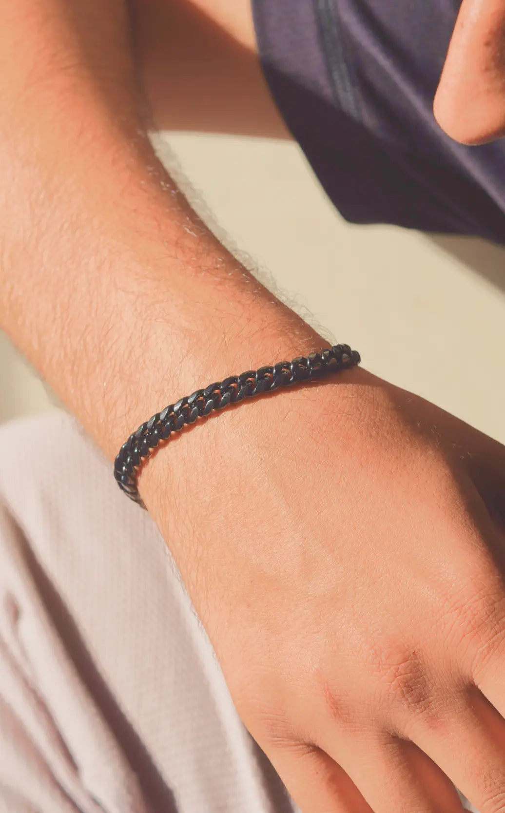 Black Chain Bracelet | Stainless Steel | Anti-tarnish | Unisex. - worldjewel.in