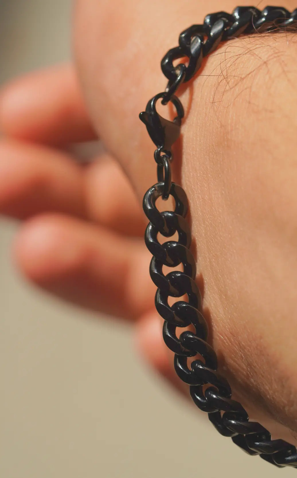 Black Chain Bracelet | Stainless Steel | Anti-tarnish | Unisex. - worldjewel.in