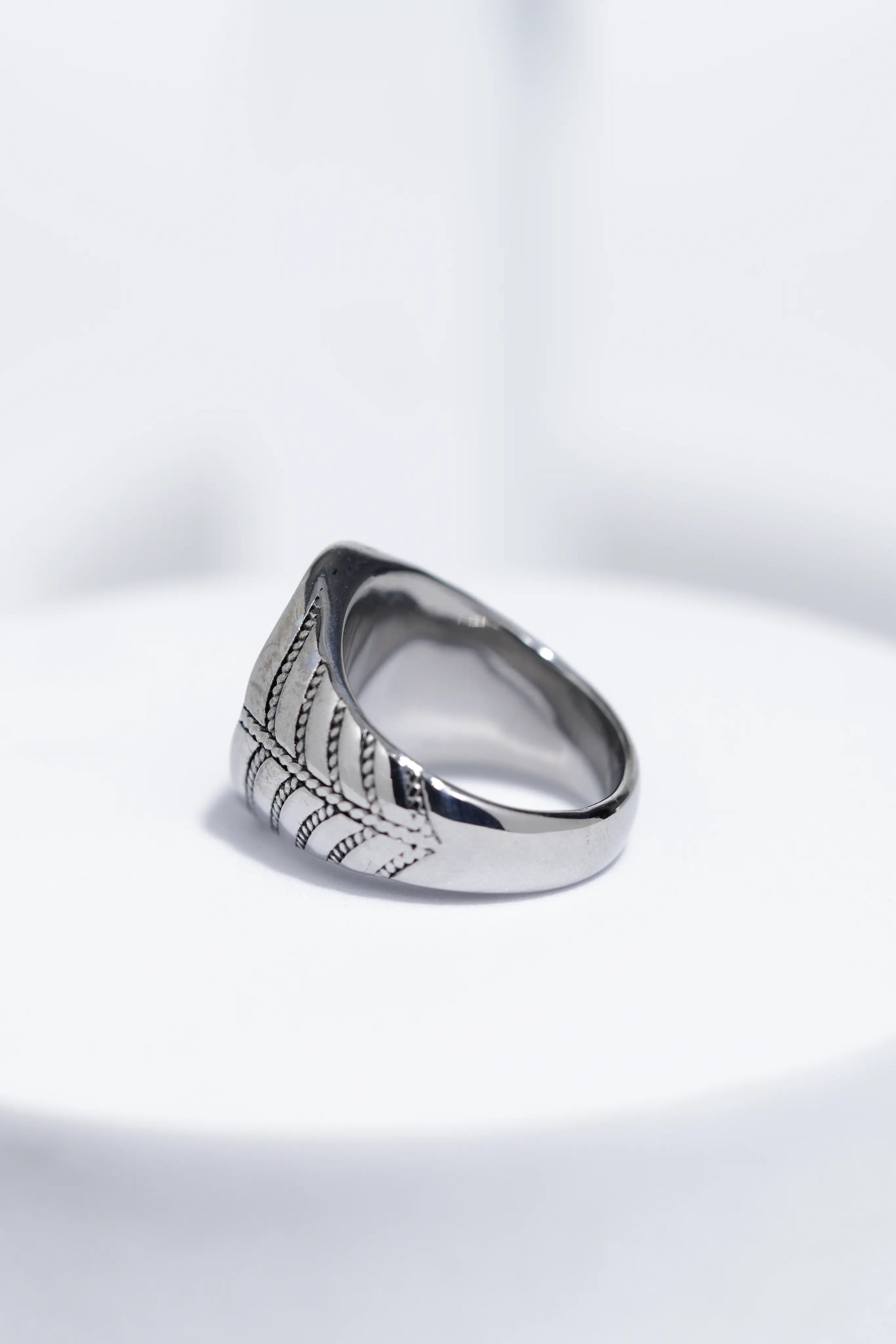 Black Flat Oval Stone In Sliver Color Stainless Steel Ring For Men. worldjewel.in men's ring
