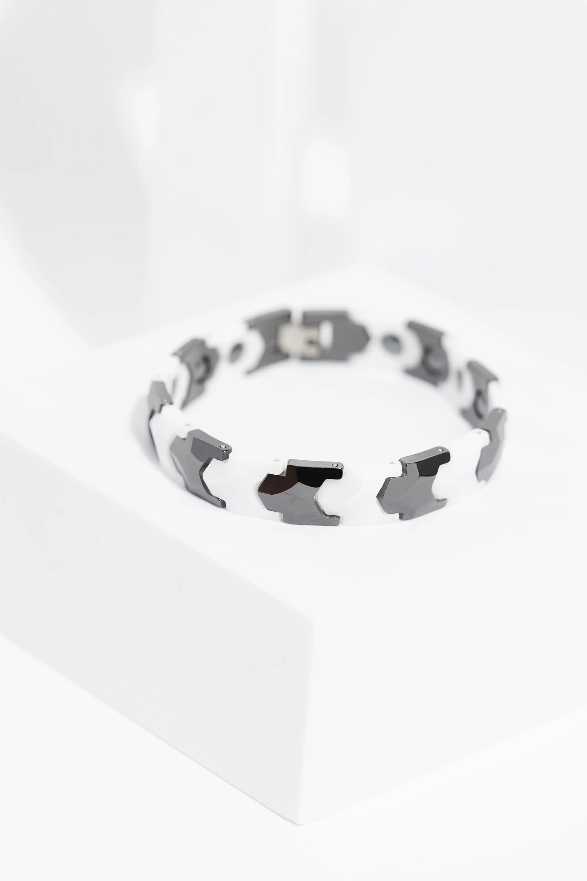 Black & White Bold Ceramic bracelet for men. worldjewel.in men's bracelets