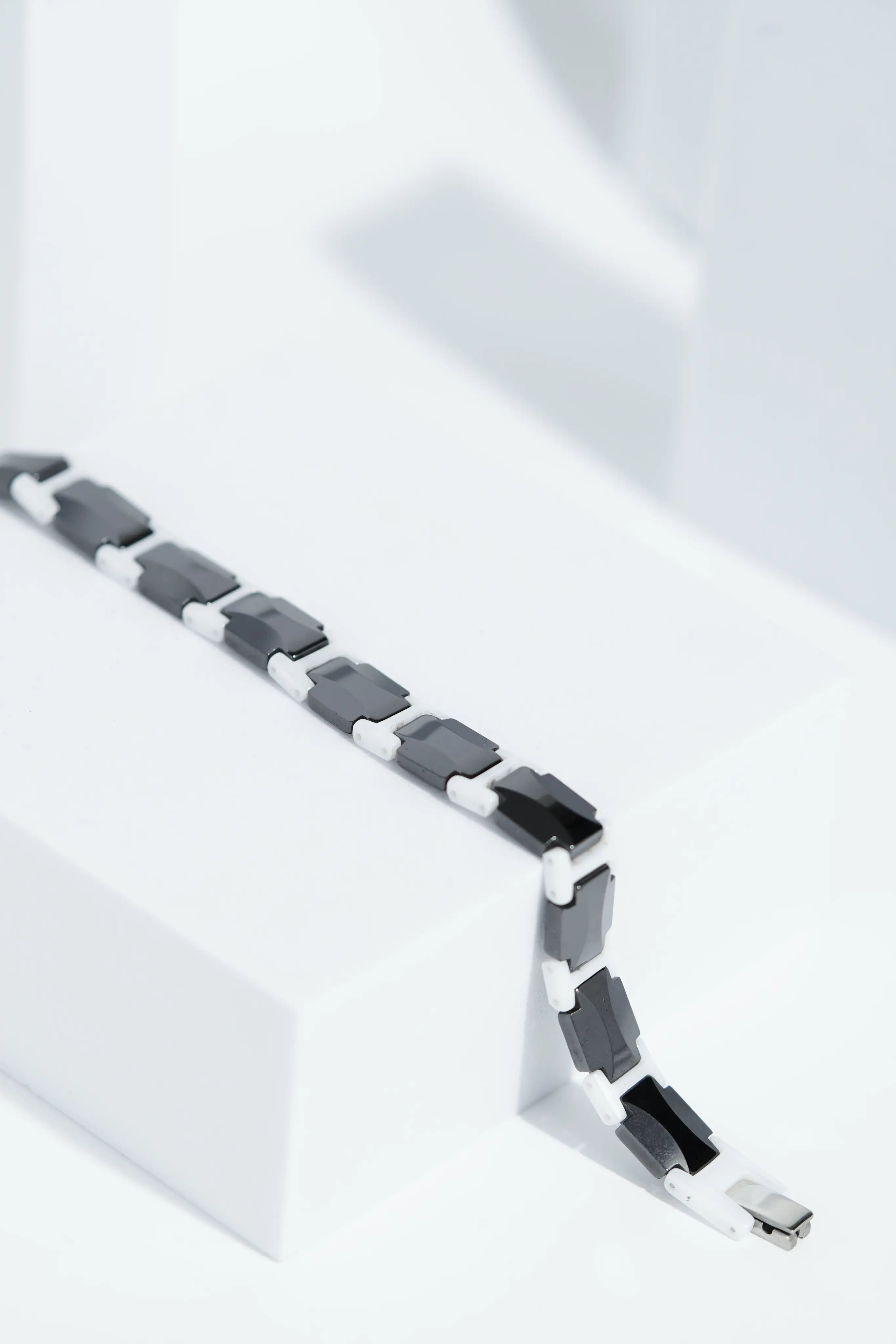 Black & White  - Ceramic bracelet for men. worldjewel.in men's bracelets