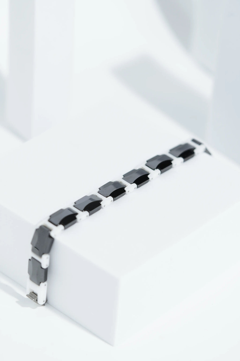 Black & White  - Ceramic bracelet for men. worldjewel.in men's bracelets