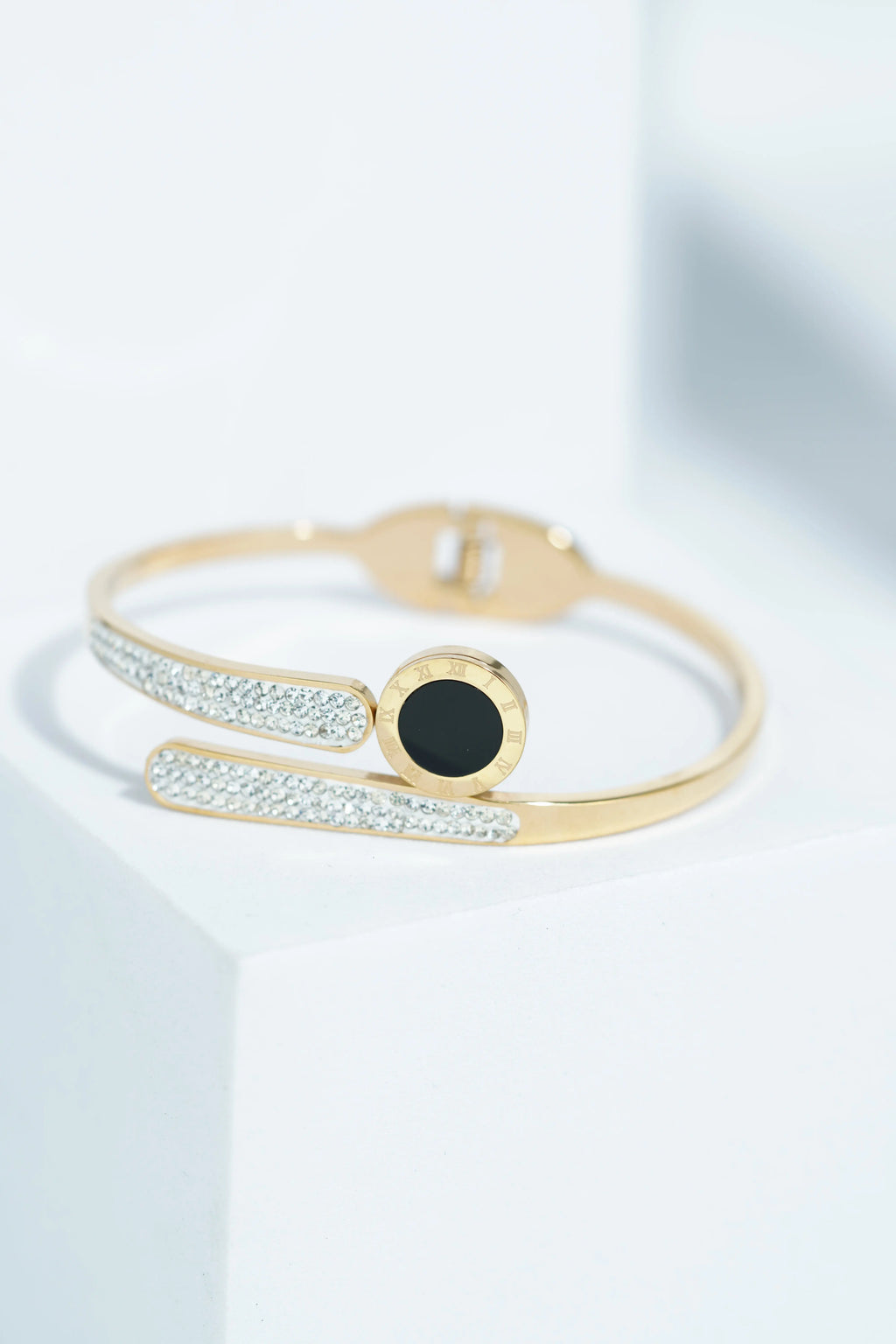 Calm Curve Bangle Bracelet worldjewel.in CUFF BRACELET FOR WOMEN