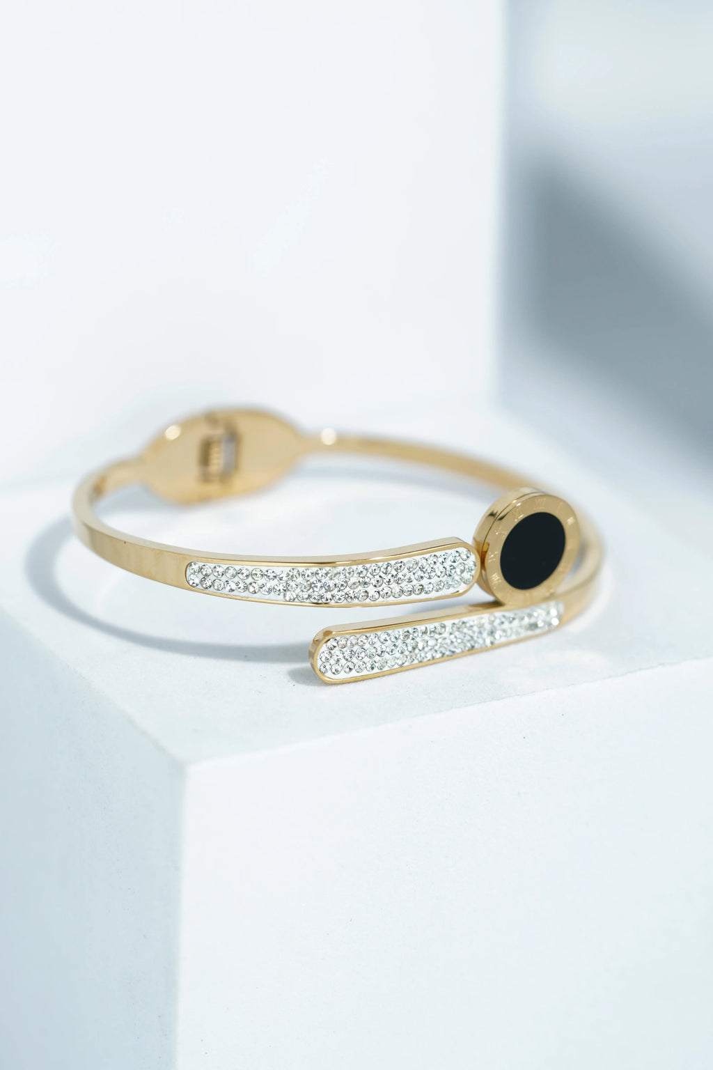Calm Curve Bangle Bracelet worldjewel.in CUFF BRACELET FOR WOMEN
