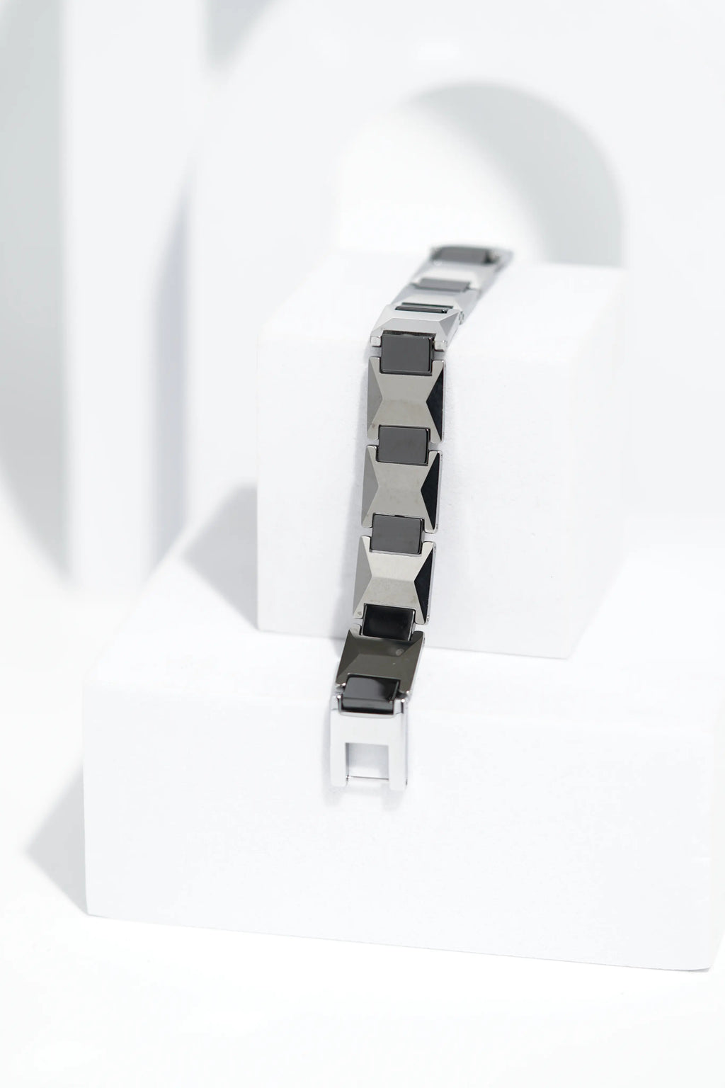 CeraEdge - Ceramic bracelet for men. worldjewel.in men's bracelets