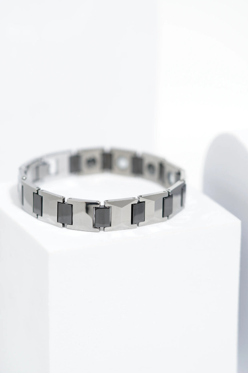 CeraEdge - Ceramic bracelet for men. worldjewel.in men's bracelets