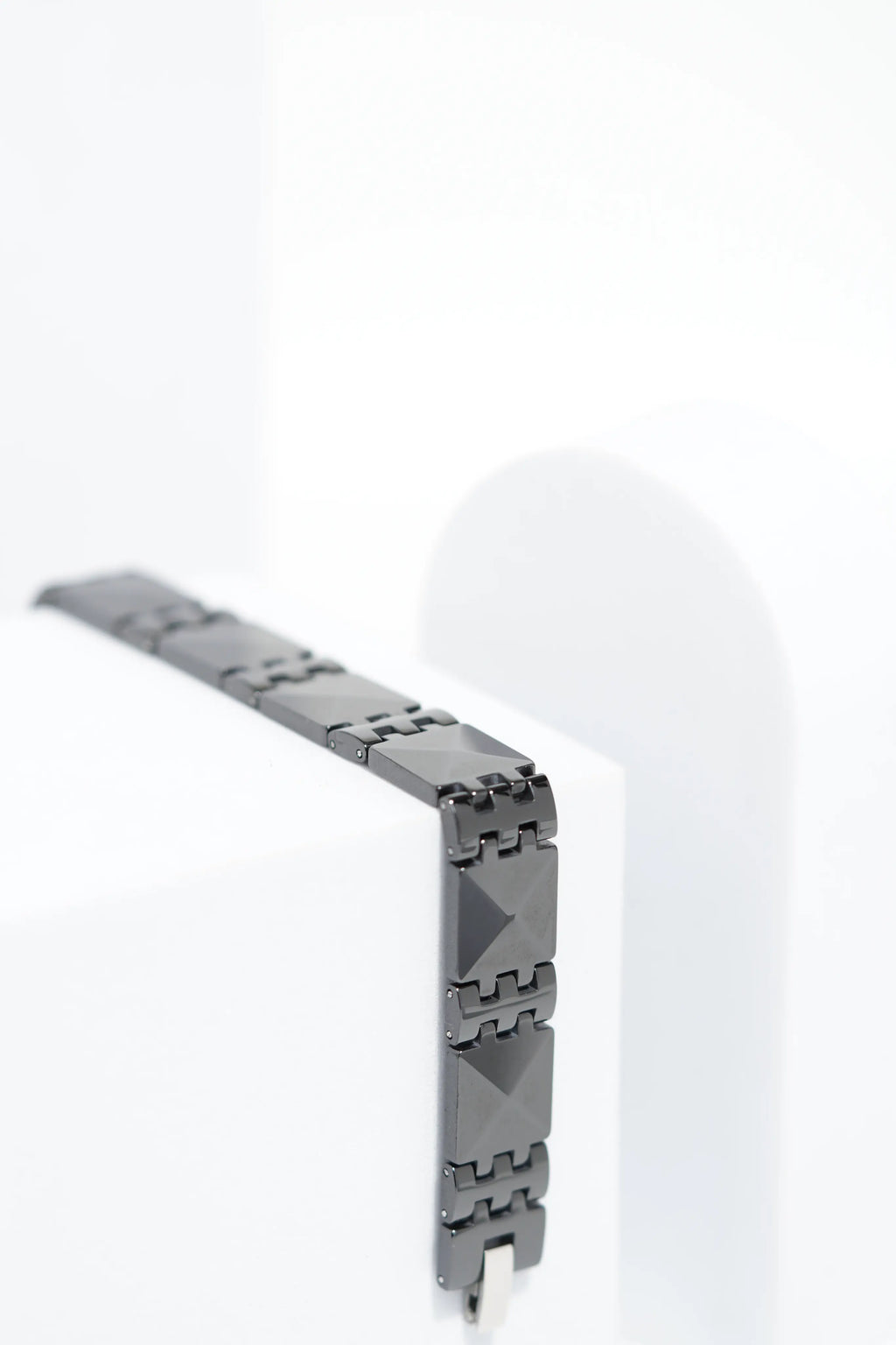 CeraSlim - Ceramic bracelet for men. worldjewel.in men's bracelets