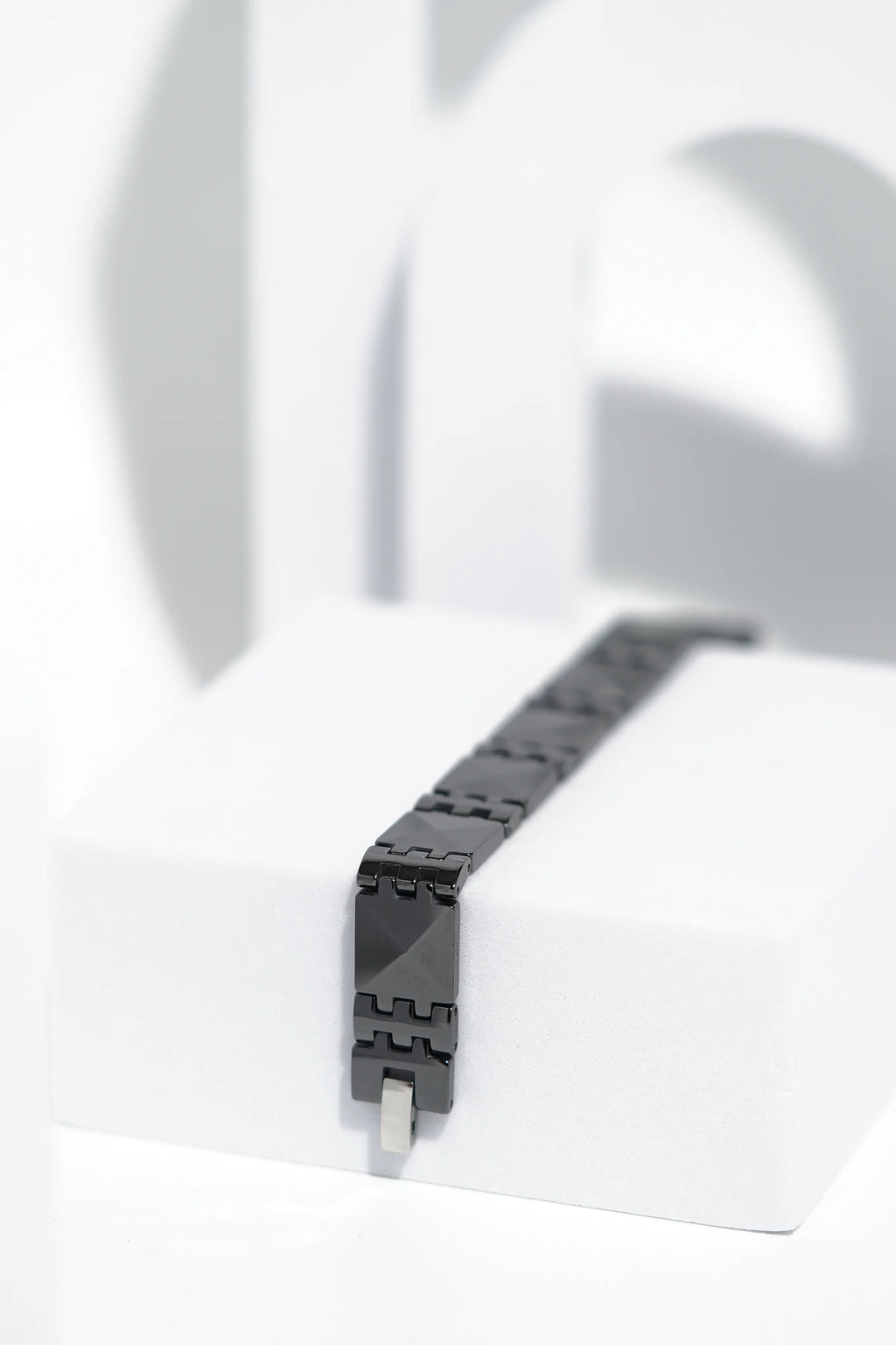 CeraSlim - Ceramic bracelet for men. worldjewel.in men's bracelets