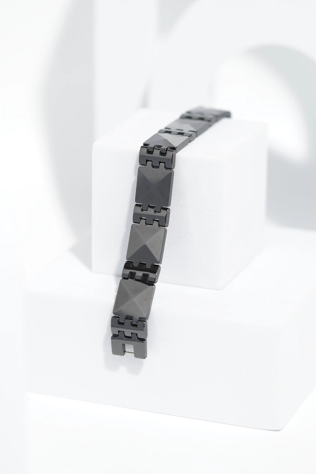 CeraSlim - Ceramic bracelet for men. worldjewel.in men's bracelets