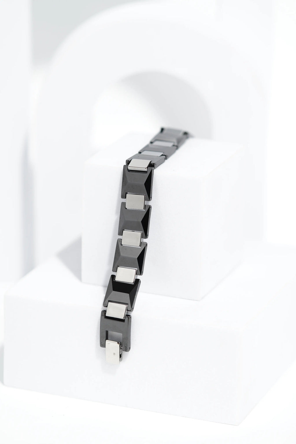 CeramiCurve - Ceramic bracelet for men. worldjewel.in men's bracelets