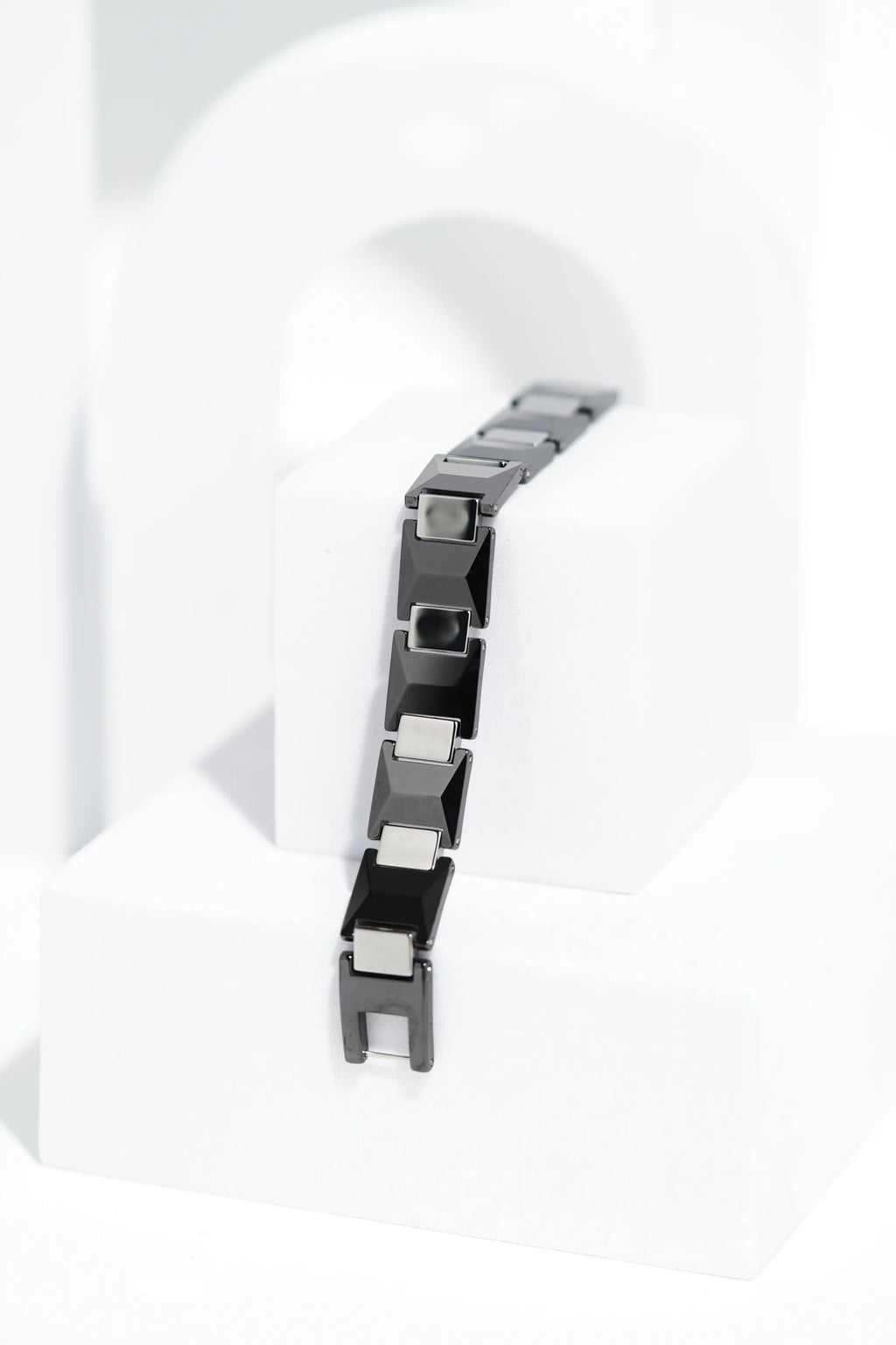 CeramiCurve - Ceramic bracelet for men. worldjewel.in men's bracelets