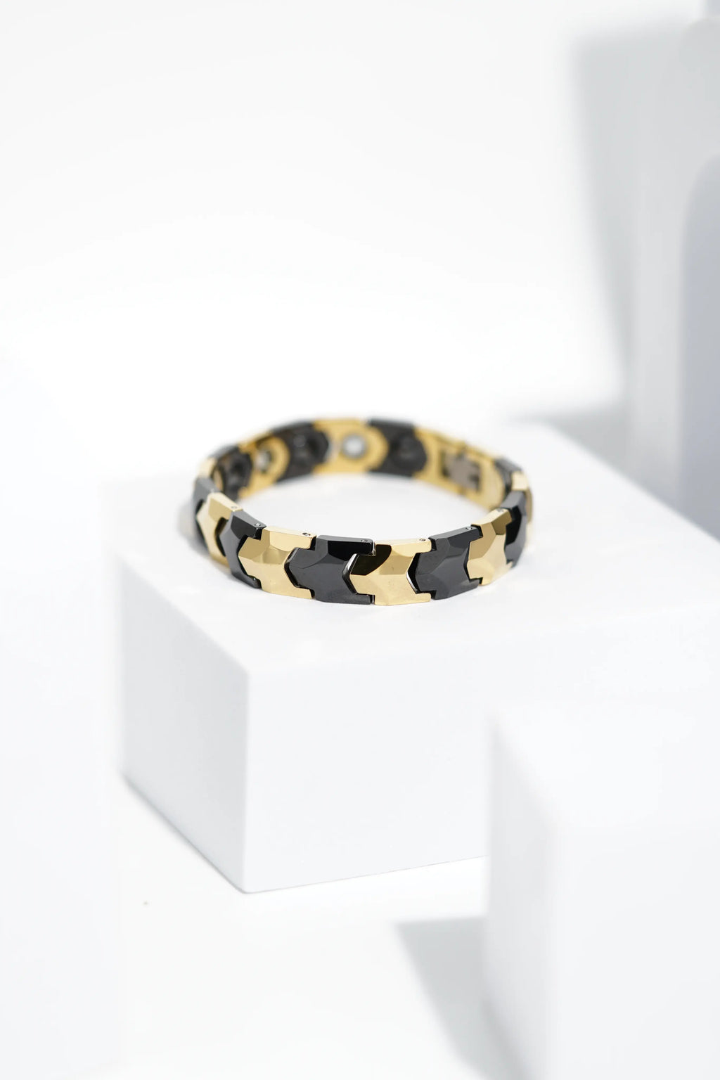 CeramiLuxe Ceramic bracelet for men. worldjewel.in men's bracelets