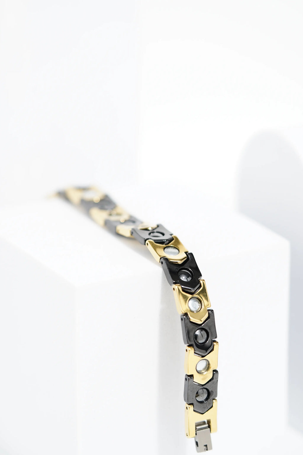 CeramiLuxe Ceramic bracelet for men. worldjewel.in men's bracelets