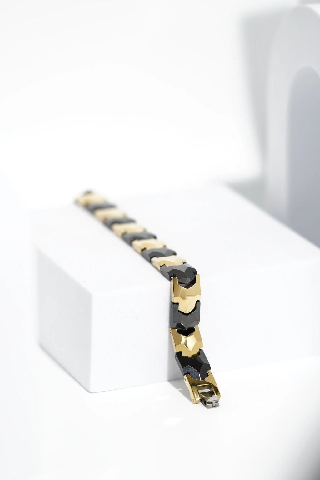 CeramiLuxe Ceramic bracelet for men. worldjewel.in men's bracelets