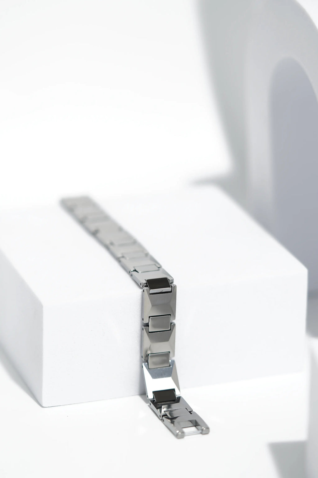 CoreSlip - Ceramic bracelet for men. worldjewel.in men's bracelets