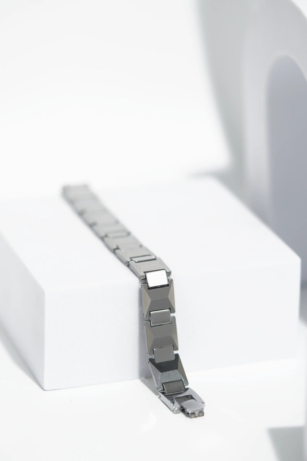 CoreSlip - Ceramic bracelet for men. worldjewel.in men's bracelets